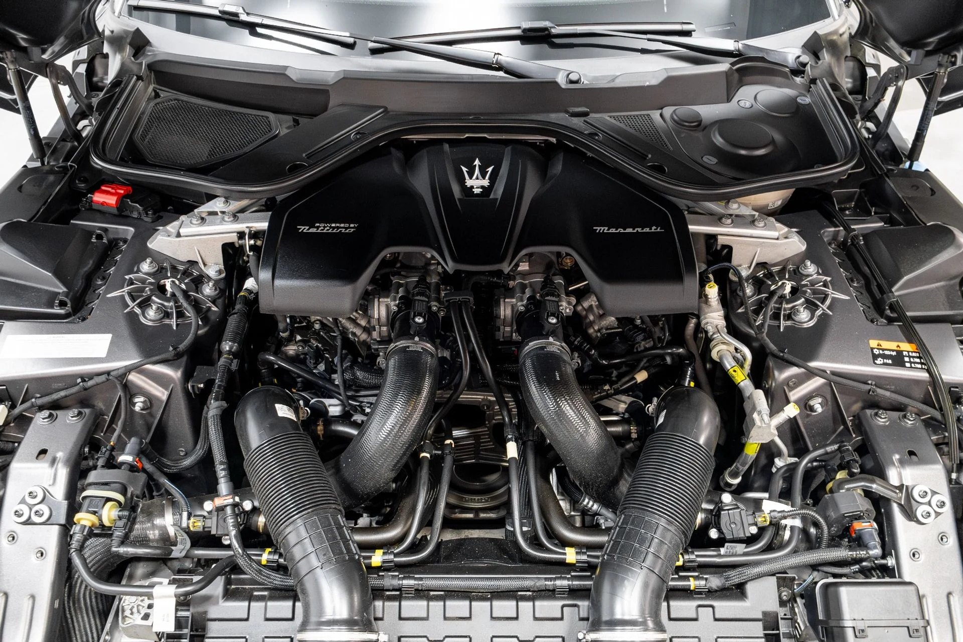 mph040_1025831486_Used_2024_Maserati_Gran_Turismo_Modena_1769640081_2c698a38c3