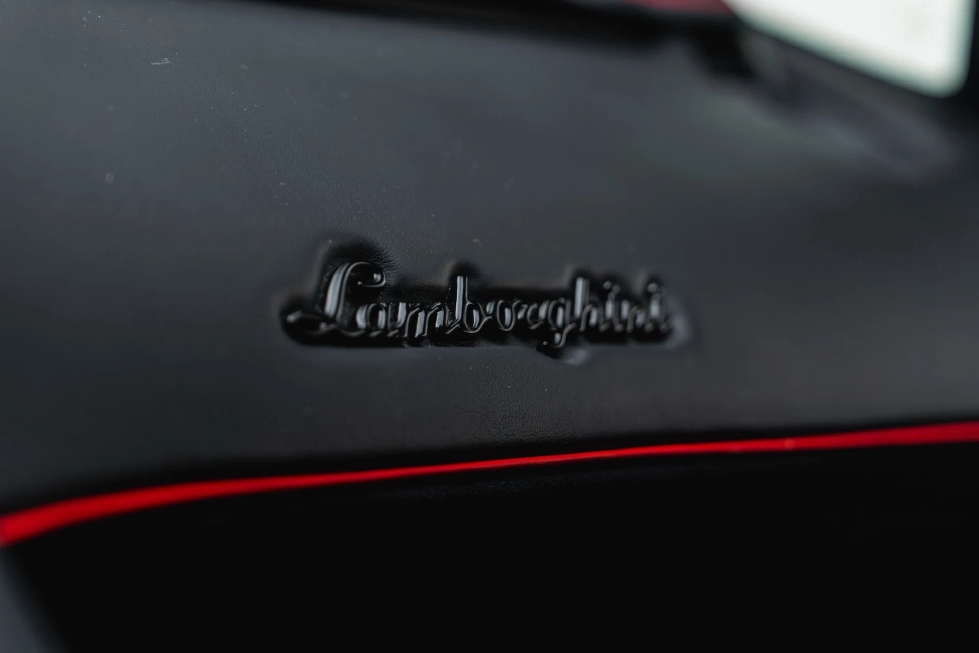 mph040_1030277906_Used_2020_Lamborghini_Aventador_LP_770_4_SVJ_1780965716_5abf58f5d3