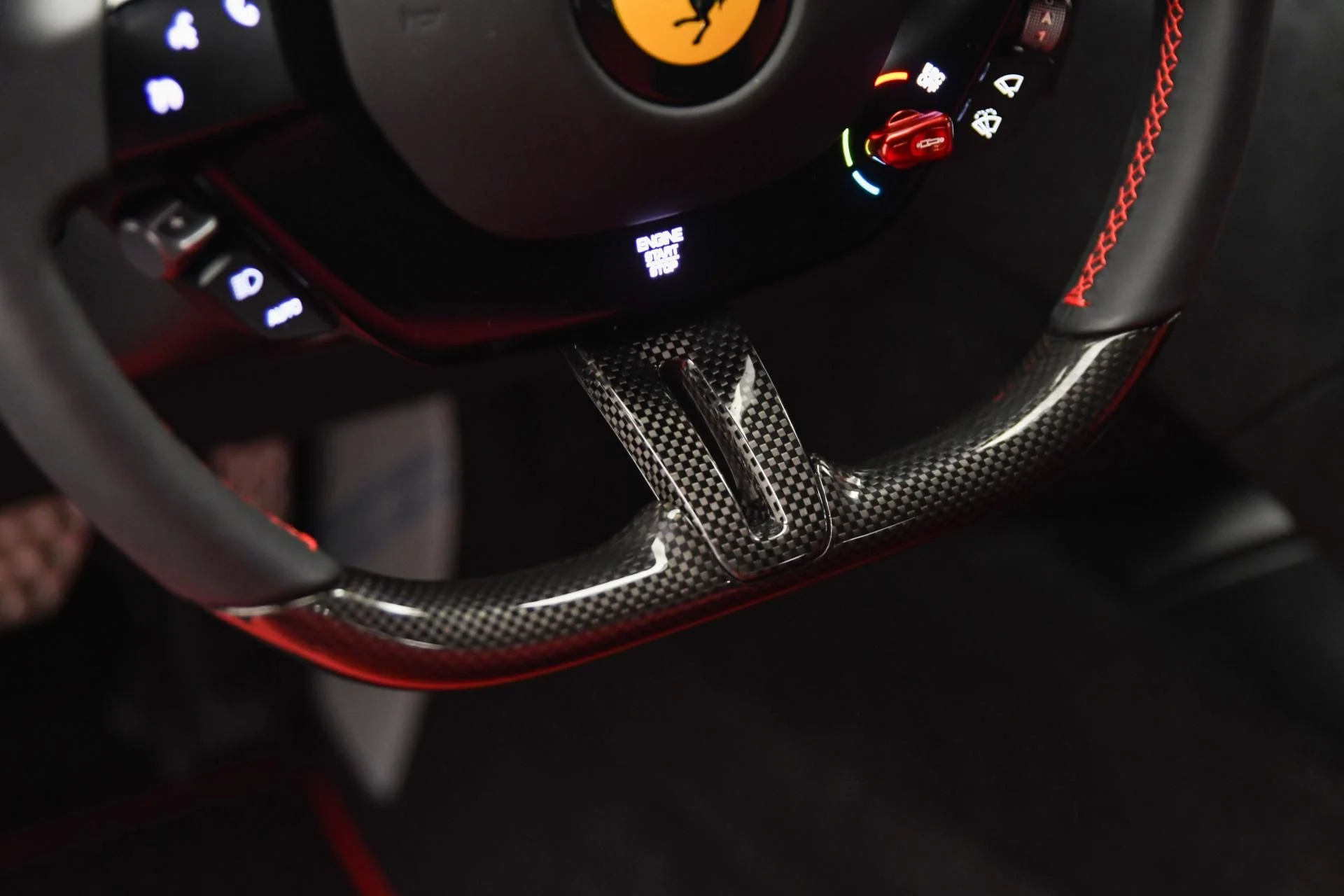 mph040_1030417990_Used_2024_Ferrari_Roma_1755159568_5e3b1b0022