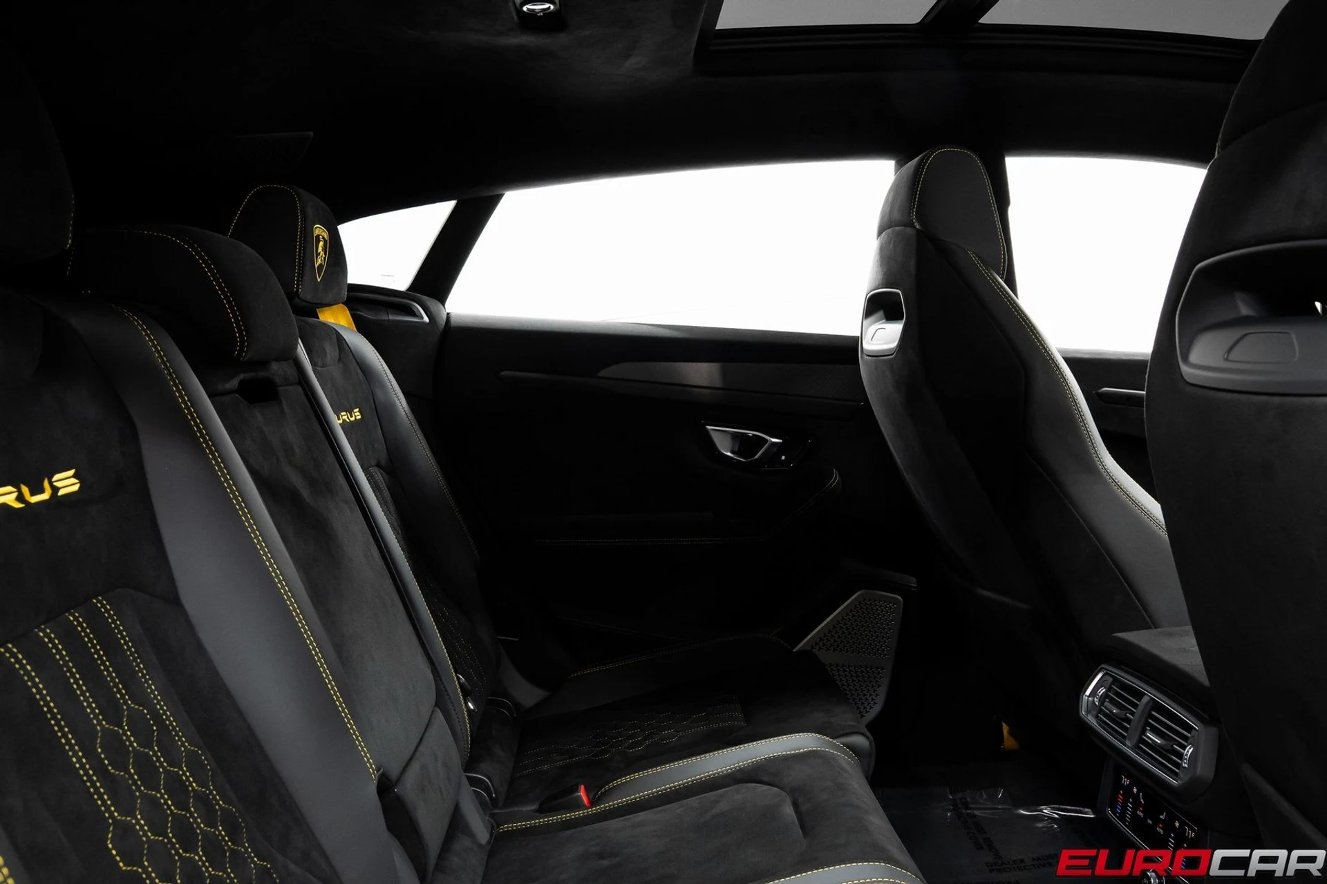 mph040_1034570723_image_41_31fc9602f9