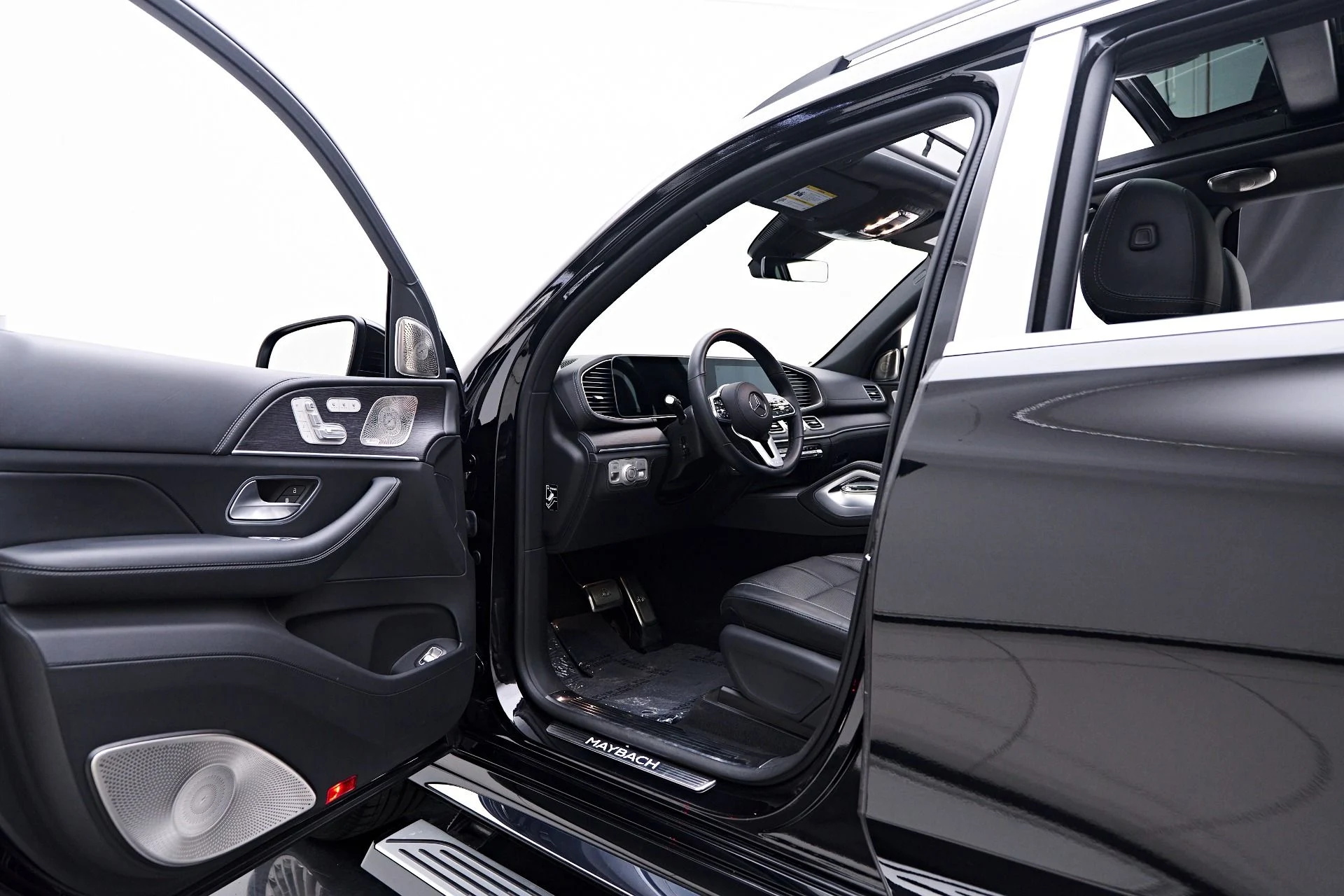 mph040_105409411_Used_2022_Mercedes_Benz_GLS_Maybach_GLS_600_1747446181_a8c08f3c42