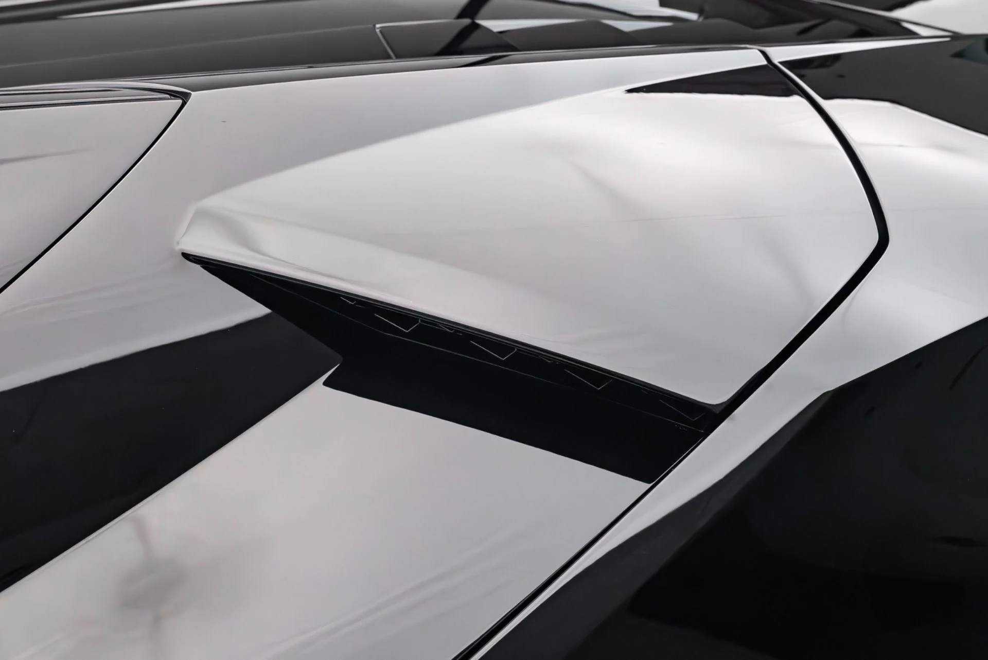 mph040_107528535_Used_2016_Lamborghini_Huracan_LP_610_4_Spyder_1781713256_c382f5fe50