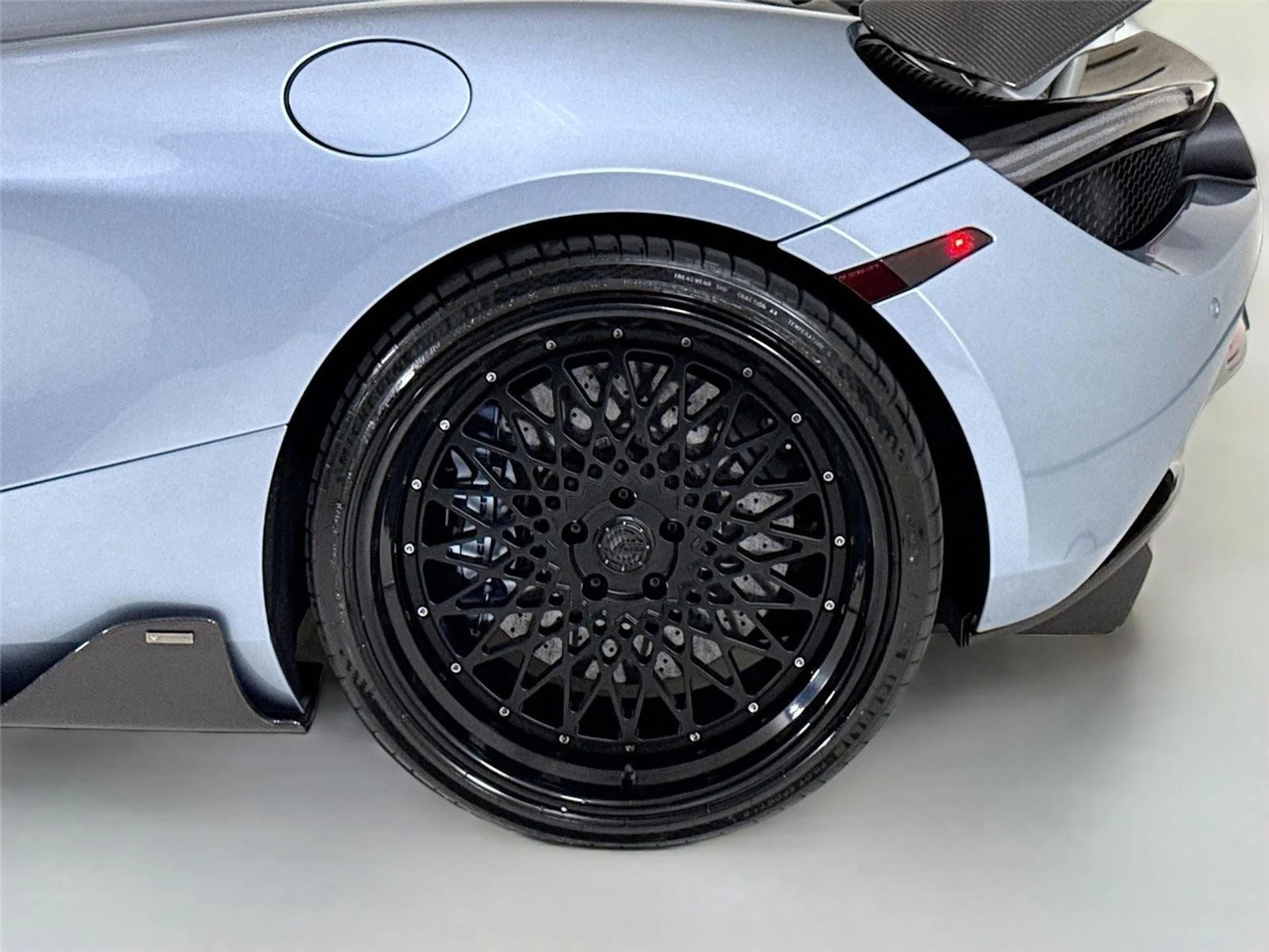 mph040_1081861370_4d3054f85ca3c78fbc980cdc5c498e51_a22921df31