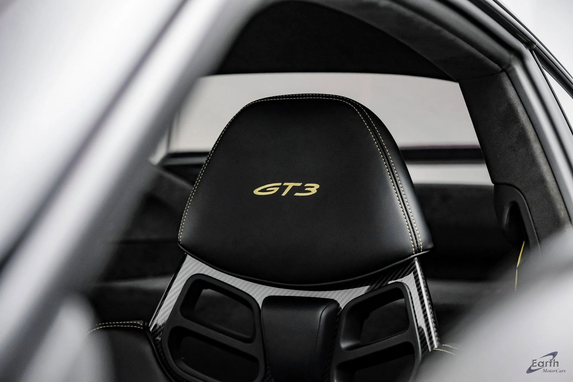 mph040_1084633889_5ef7c6266268ea55057537400eaea38dx_0034494c41