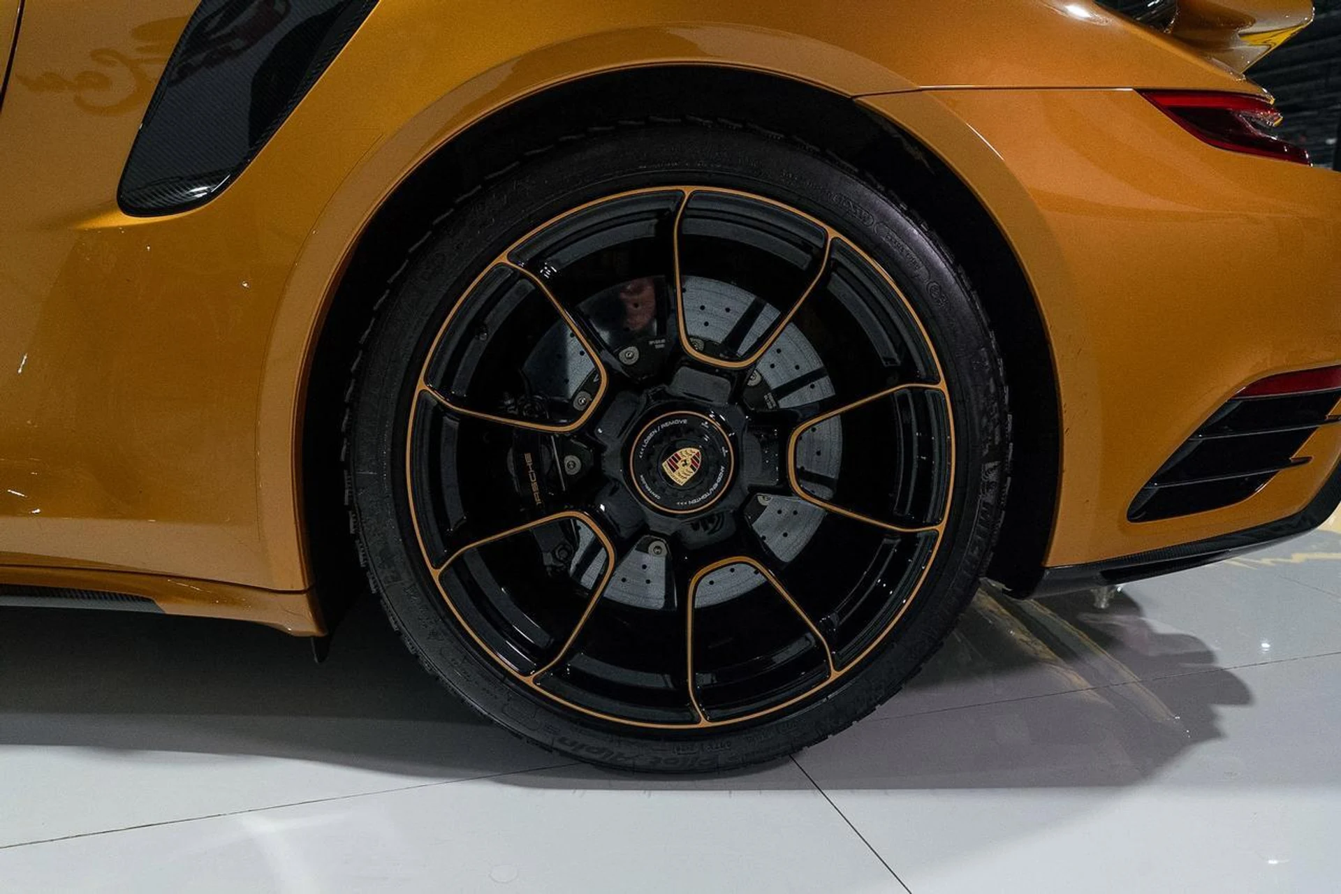 mph040_1109673671_b7d850fb220ecdf43e6e28e6c6bad3eb_77c7c8d5b5