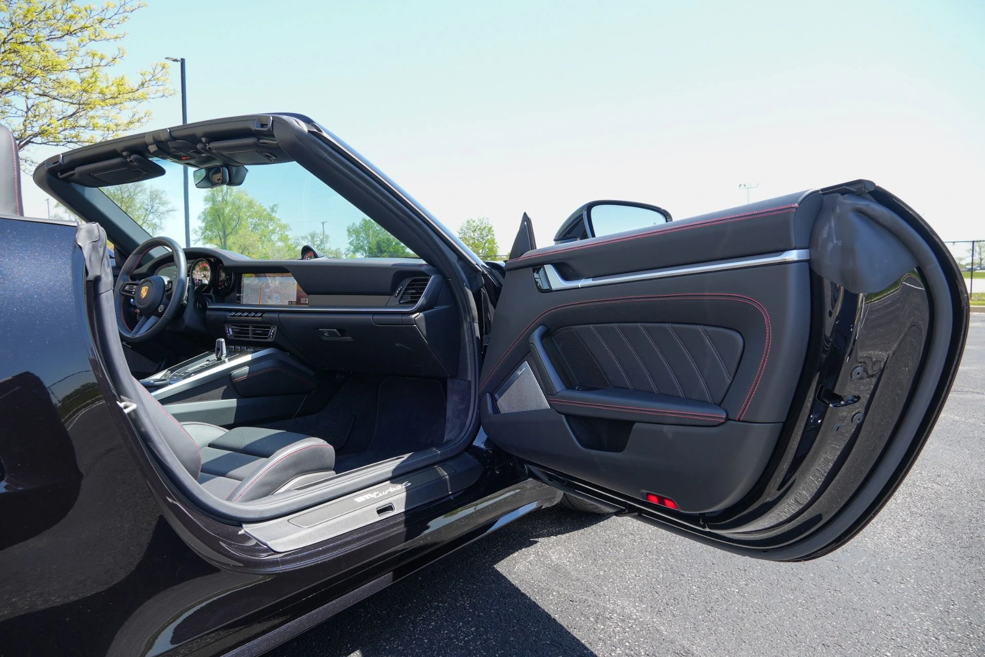 mph040_1114236861_Used_2021_Porsche_911_Turbo_S_1778707837_61d7c0df3b
