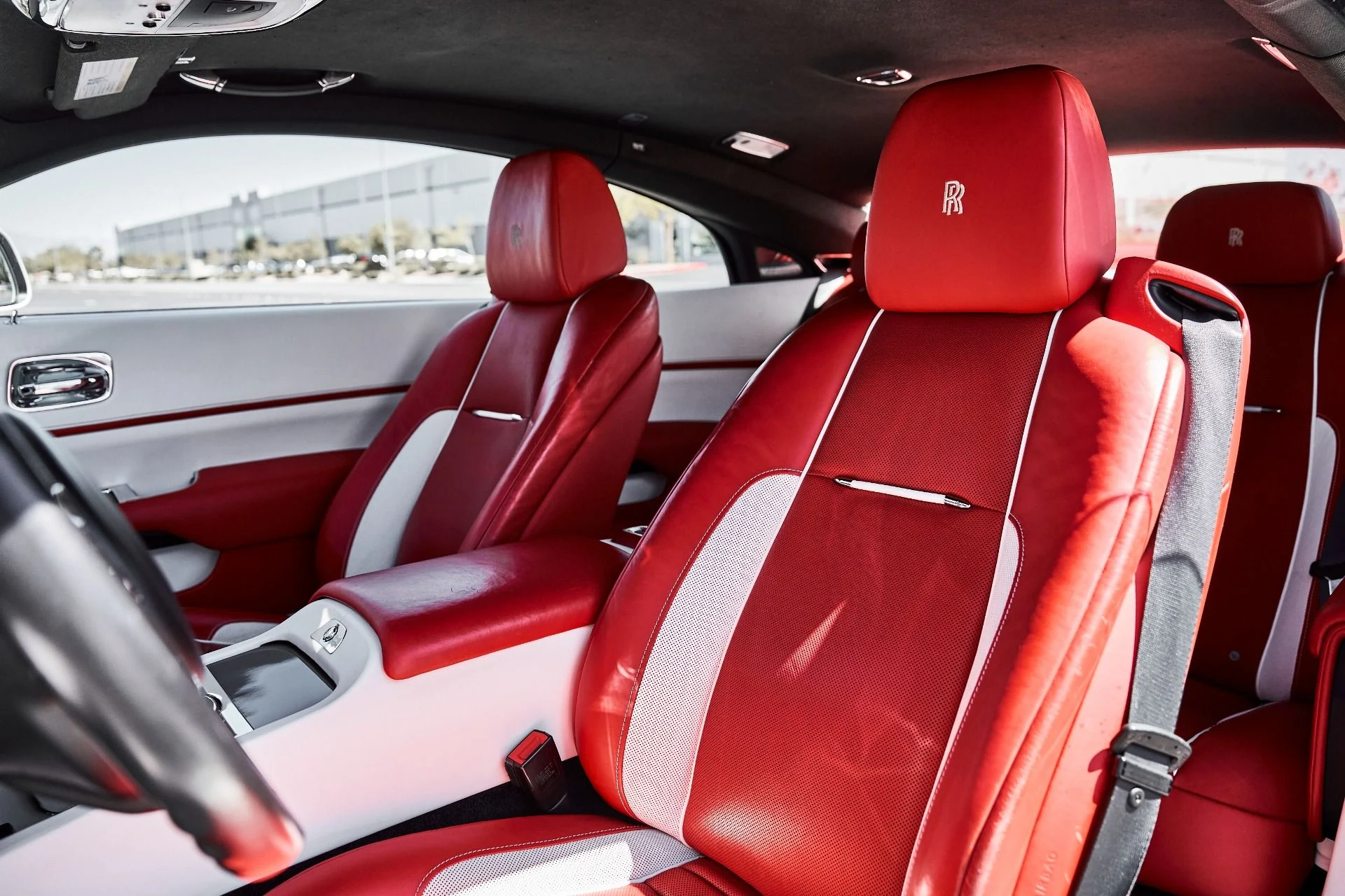 mph040_1120038547_Used_2020_Rolls_Royce_Wraith_Base_1775285213_a8bbba49ce