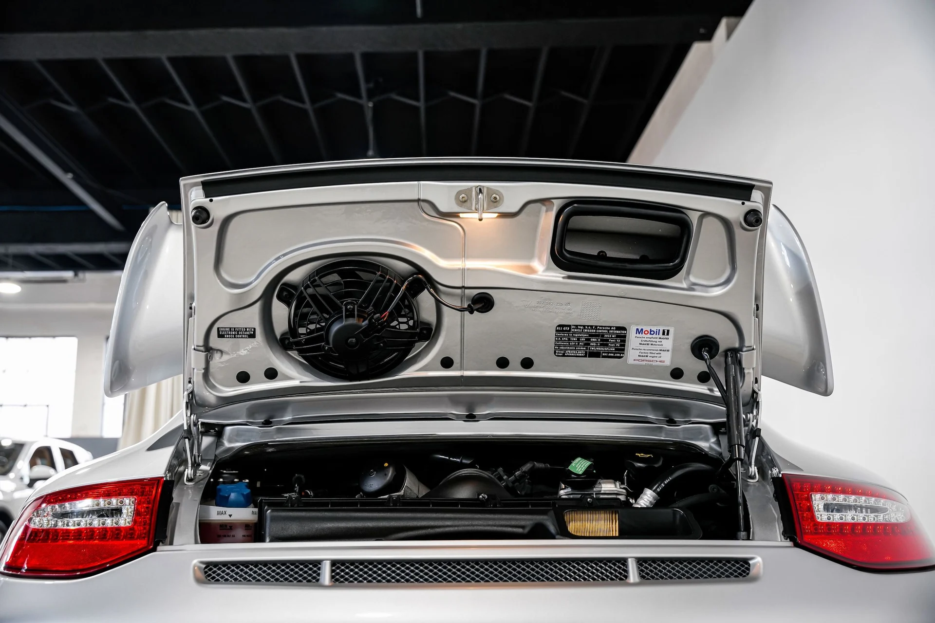 mph040_1120287890_72c252206851861055fe75ca7f2391f4x_352d5b4f88