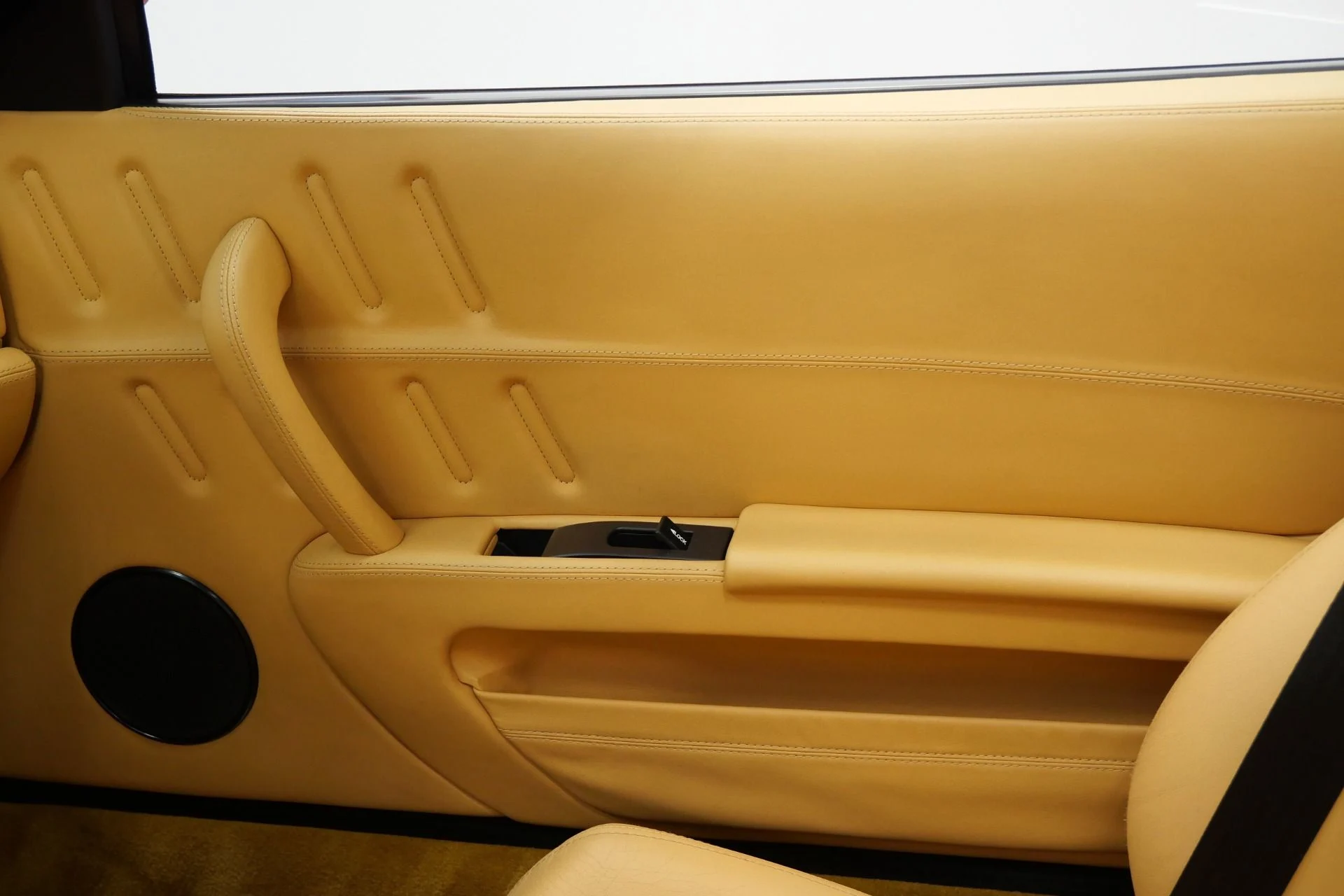 mph040_1131601153_Used_2005_Ferrari_575_Superamerica_2024_Belt_Service_Fiorano_Handling_Package_1769812853_3a62e39eaf