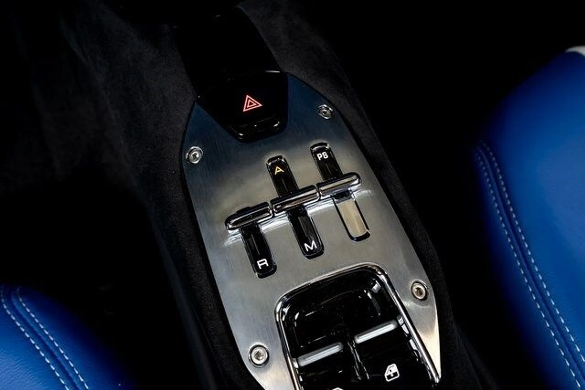 mph040_1133527681_cac194324c00e277cfb48d3ffa043ec3x_6198f91e00