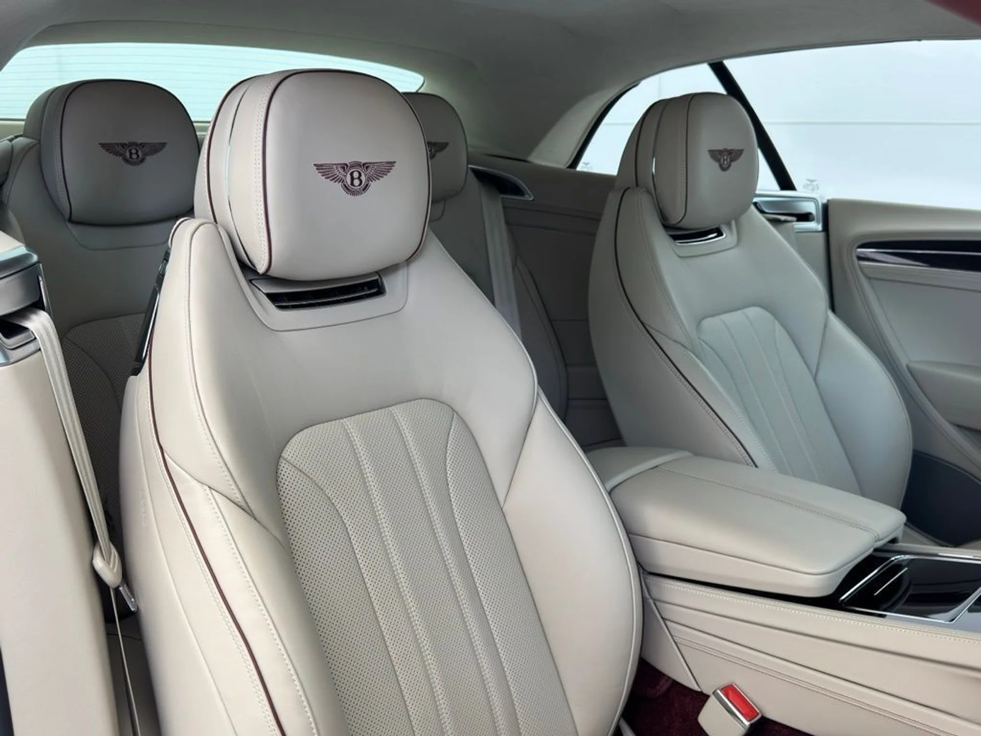 mph040_1142494148_5ins1qwdd0hwan1vexkz4yczqao8_9a5b0968d0