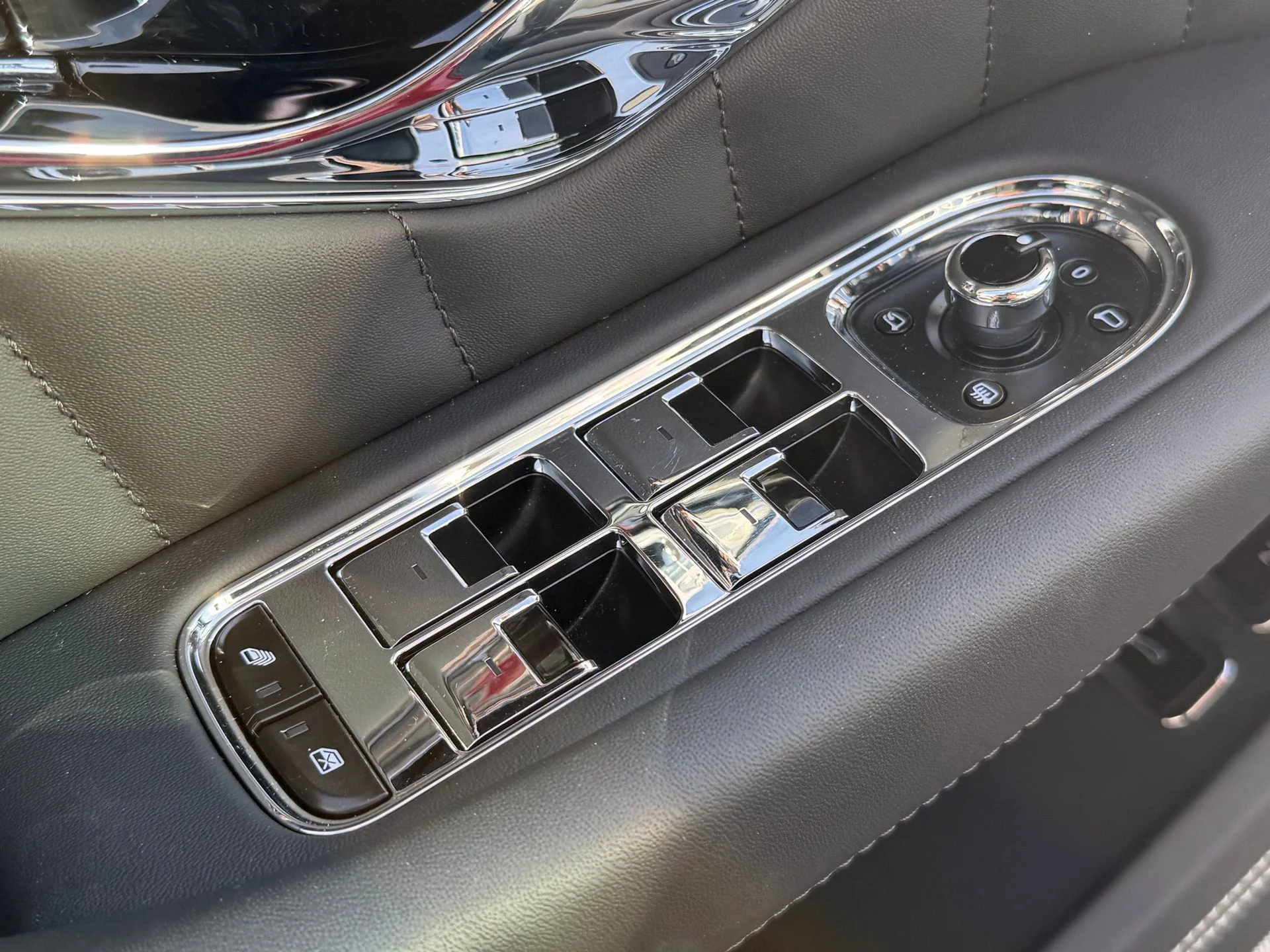 mph040_114251302_2d1fb959b4a643b7af6fd44ab934c877_8fa17384d3