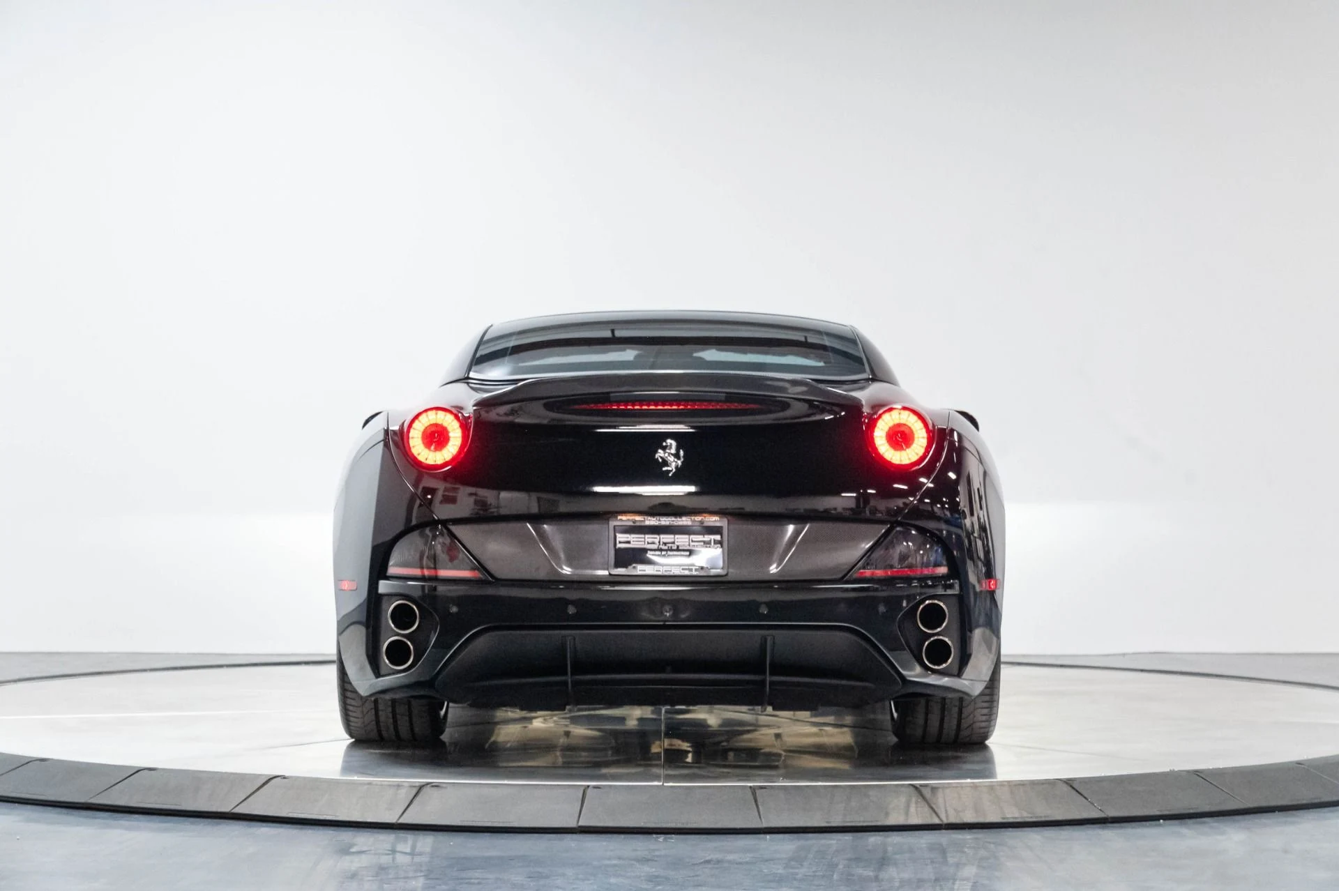 mph040_1151733072_Used_2013_Ferrari_458_Spider_Base_1787598451_3439168432