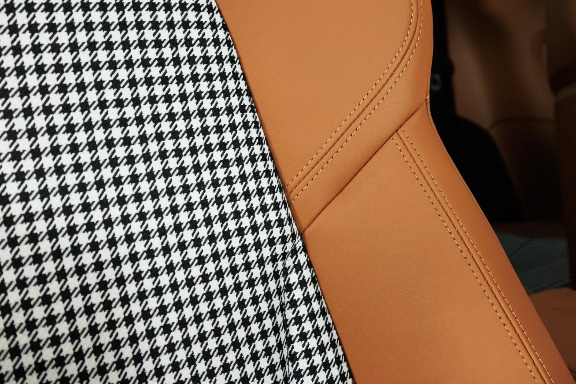 mph040_1166195811_Used_2023_Porsche_911_Sport_Classic_1775497647_97673cfd70