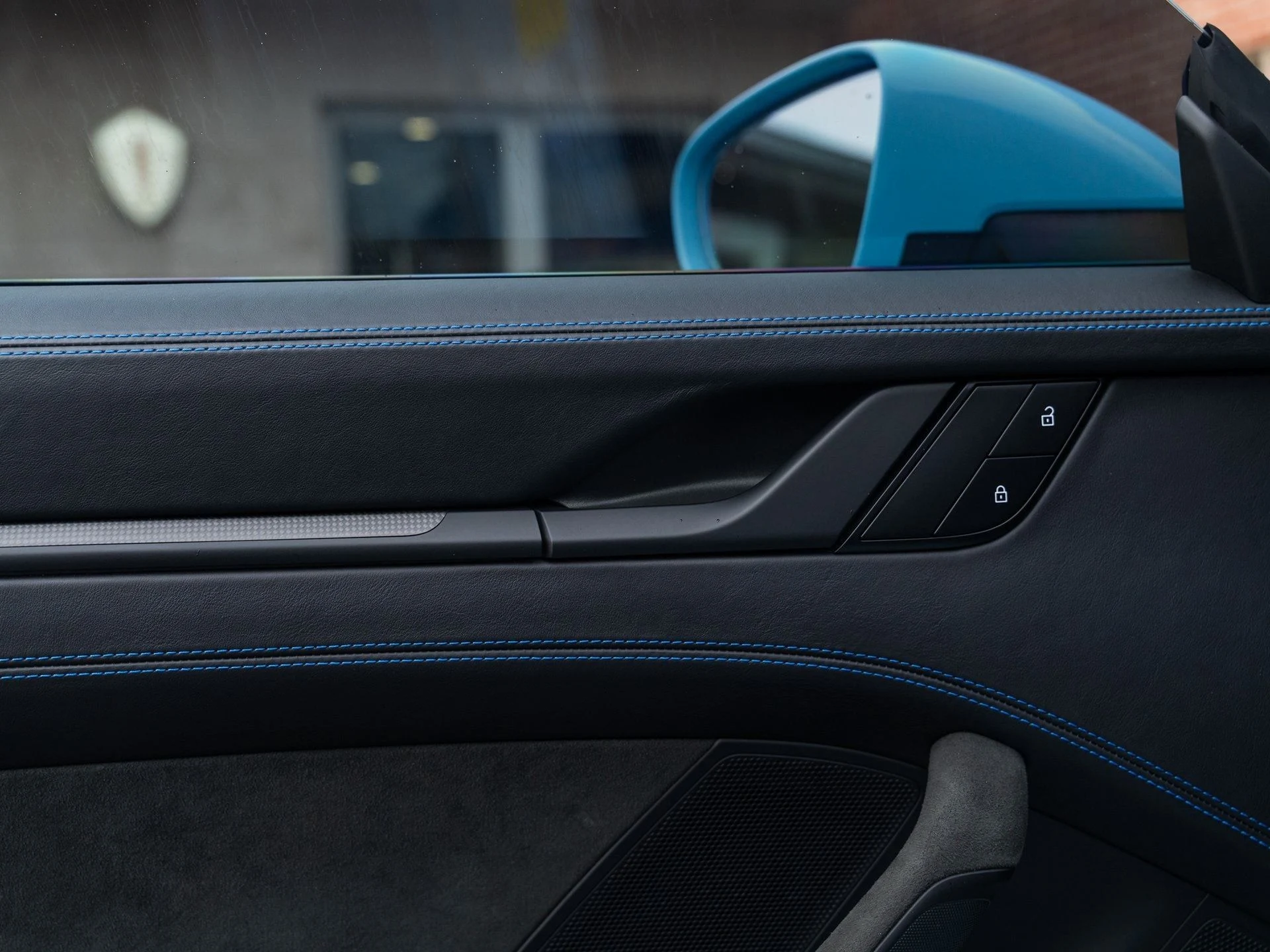 mph040_1191952990_8b1644abc7160def6c426eb7ea9e7530x_ecdb4c87c2