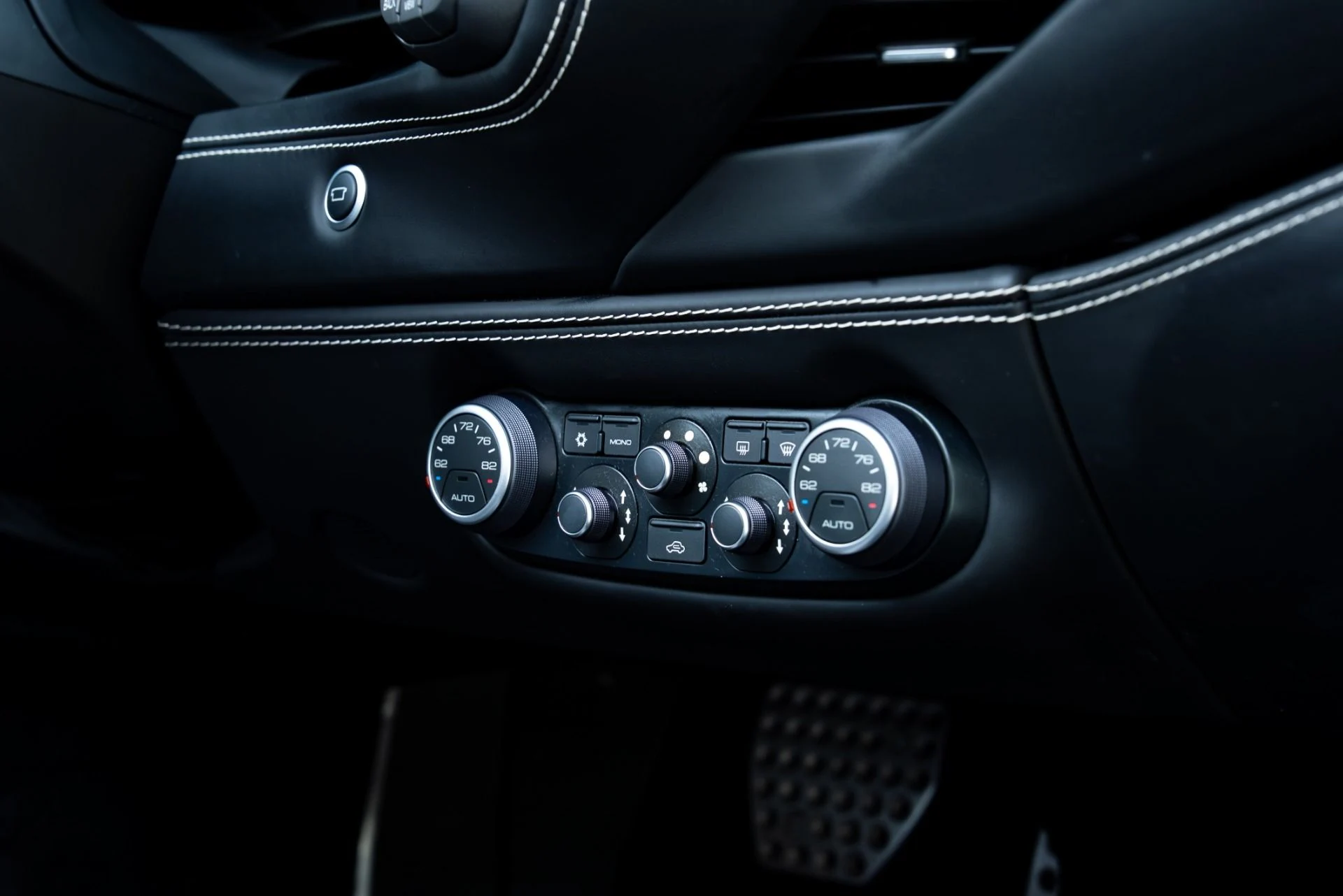 mph040_1194976788_Used_2018_Ferrari_488_Spider_1778276724_0b8ed84265