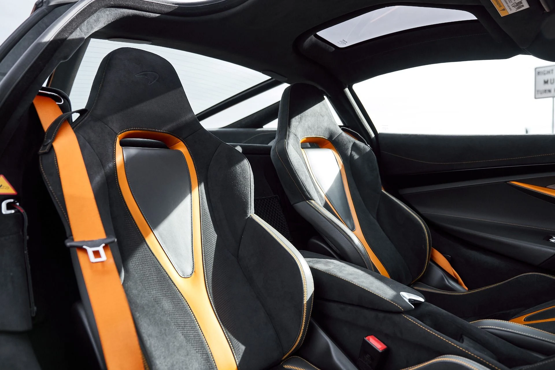 mph040_1210560974_Used_2018_Mc_Laren_720_S_Performance_1766270119_60b4d973b2