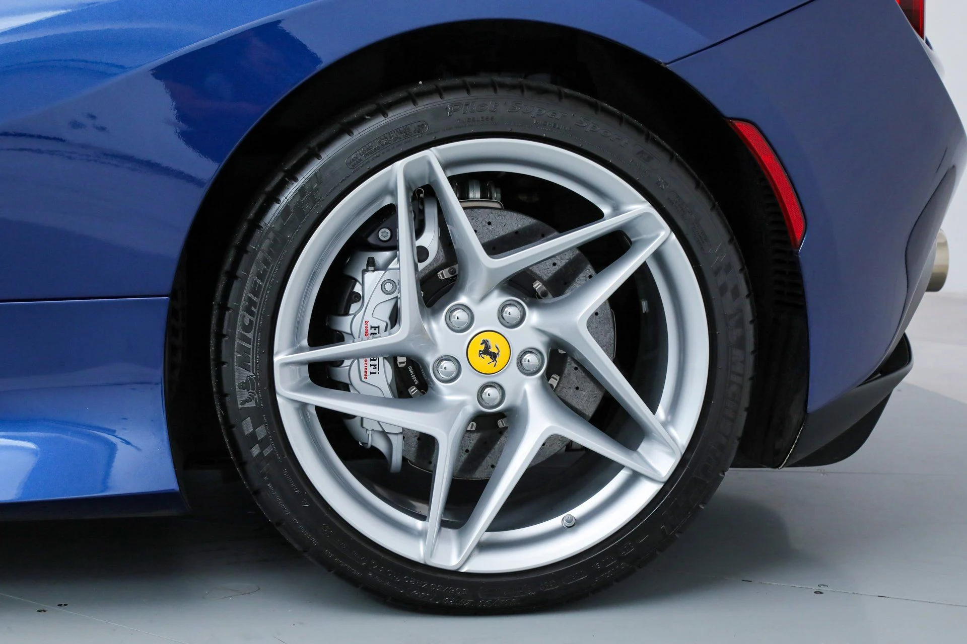 mph040_1219494578_0b865f4cec640621bc8f9d85a8e54c16_b339e86639