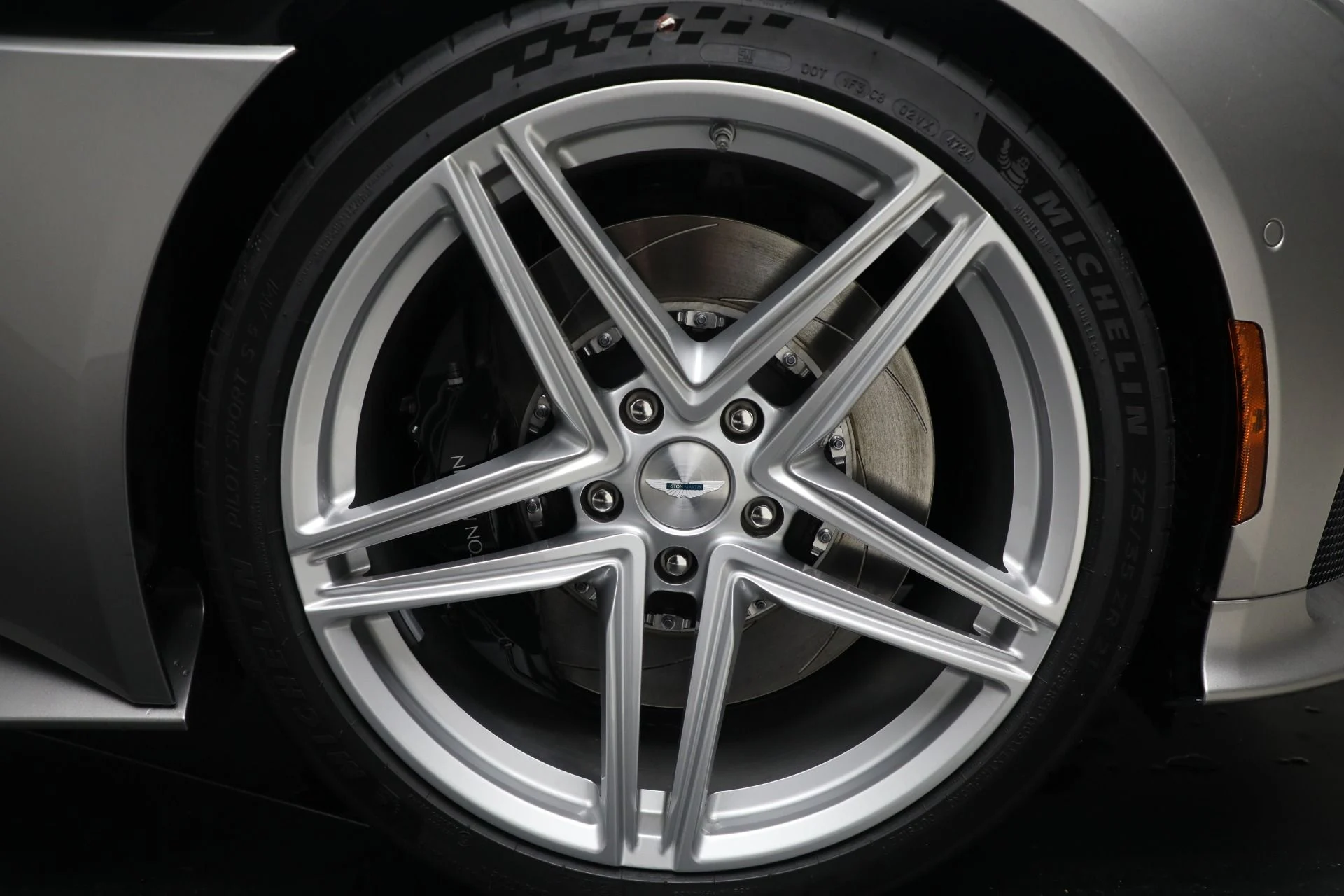 mph040_1222070703_New_2026_Aston_Martin_DB_12_Volante_1763416797_1fdd576295