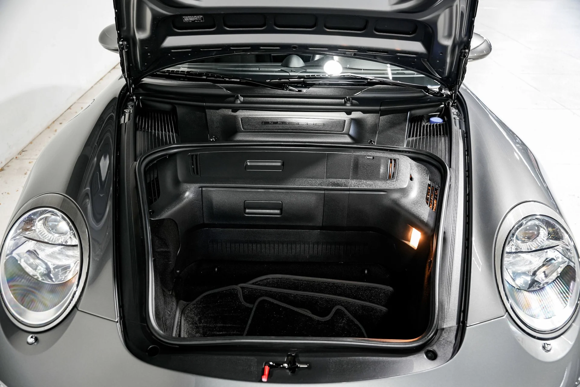 mph040_1223232219_cb0ffa0e7256a8aefebb1c59f6bebde1x_ae369b8435