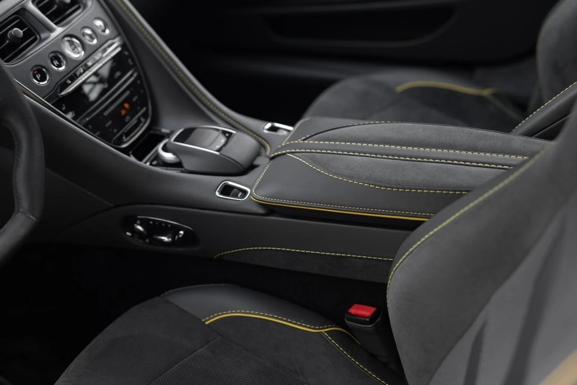 mph040_1225233140_f98297af700b44008c91fce010b9ed88x_c26f917b4f