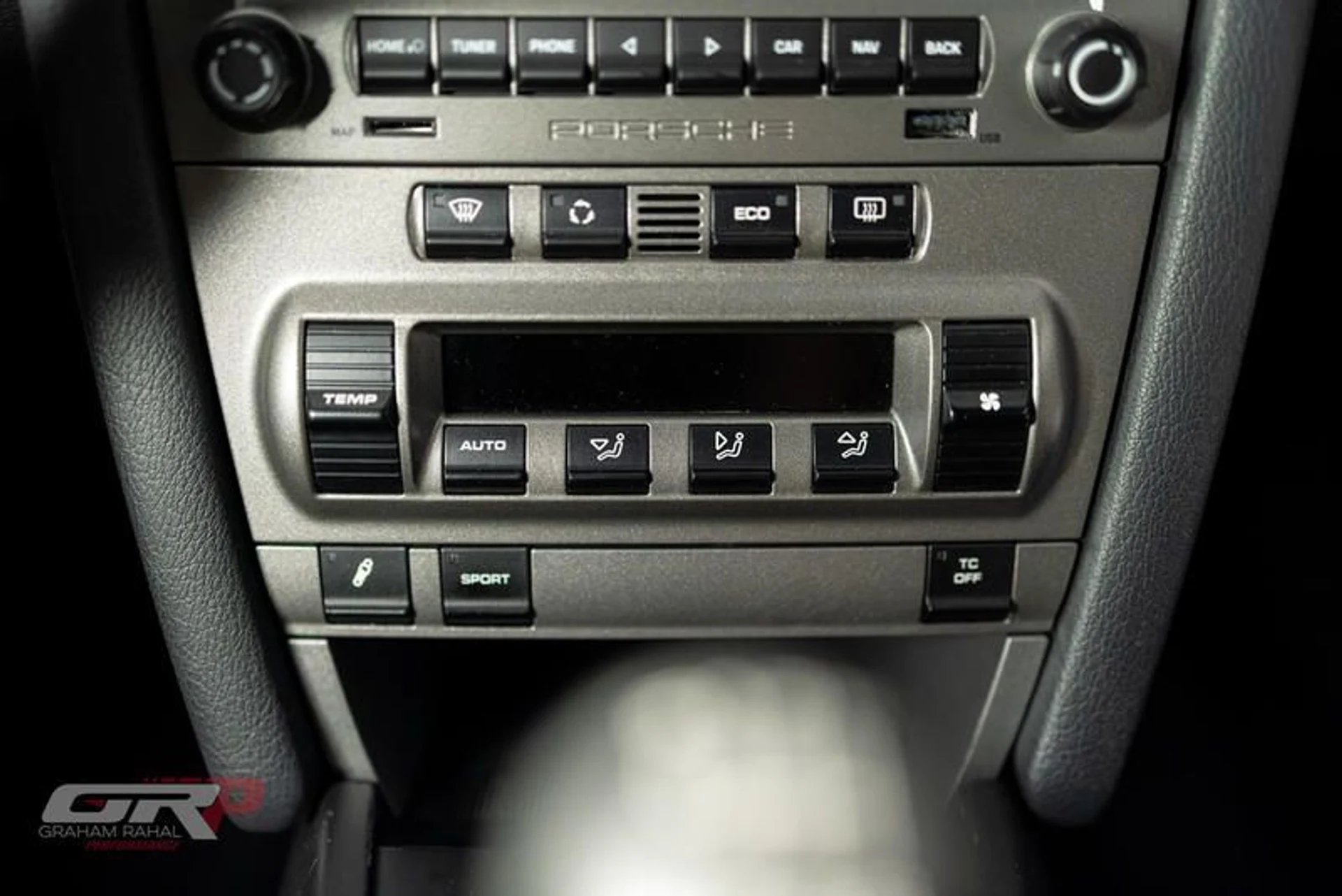 mph040_1235109385_6_B2_C3_F18_3614_44_EB_99_A1_17_DE_752_E8_BE_9_443f36dbb8