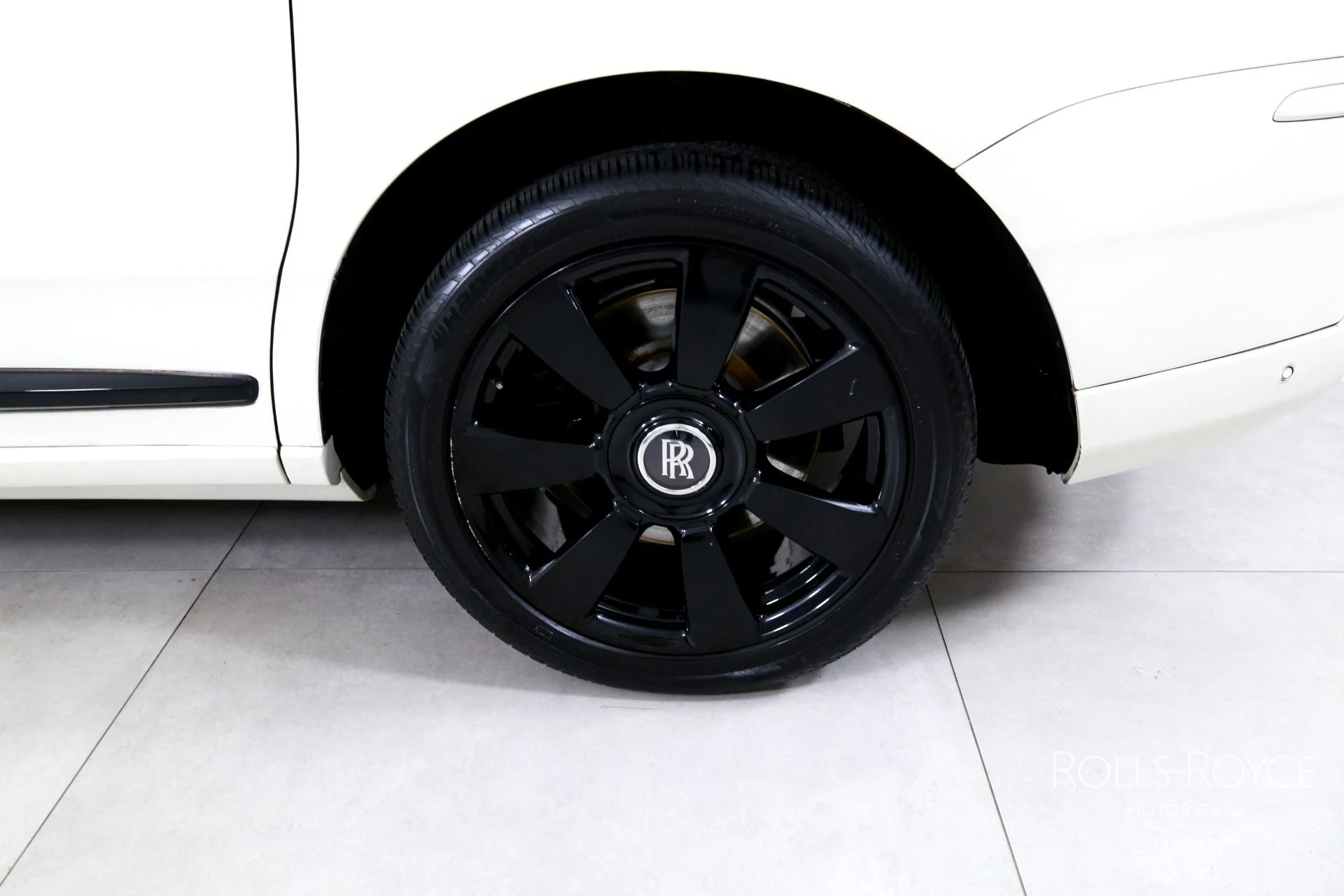 mph040_1237839980_Used_2020_Rolls_Royce_Cullinan_1772228015_9a989ed203