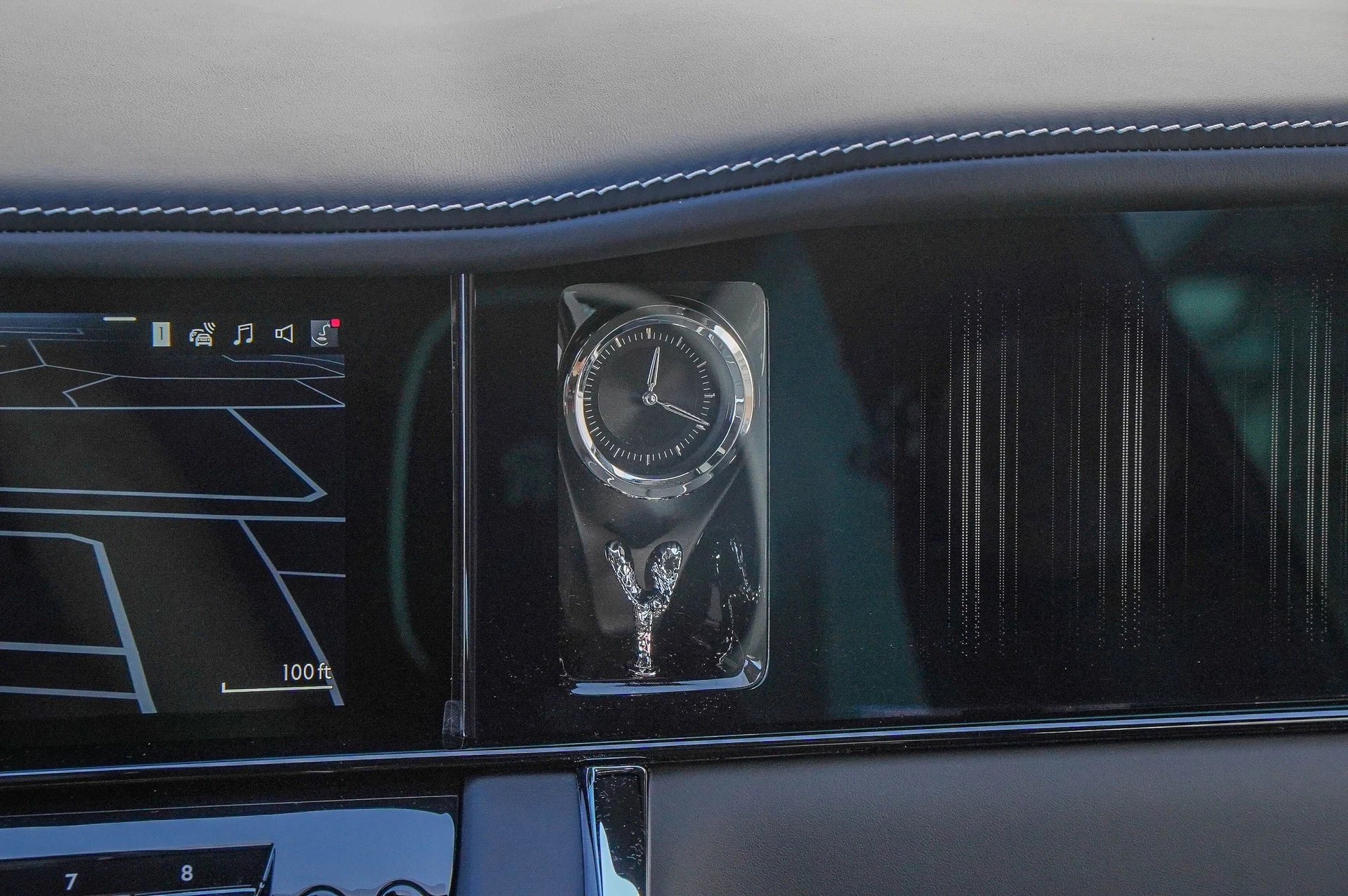 mph040_1237971152_Hi_Tech_Luxury_Imports_LLC_SLA_13_HA_06_TU_234902_image_40_5c5f6cd618