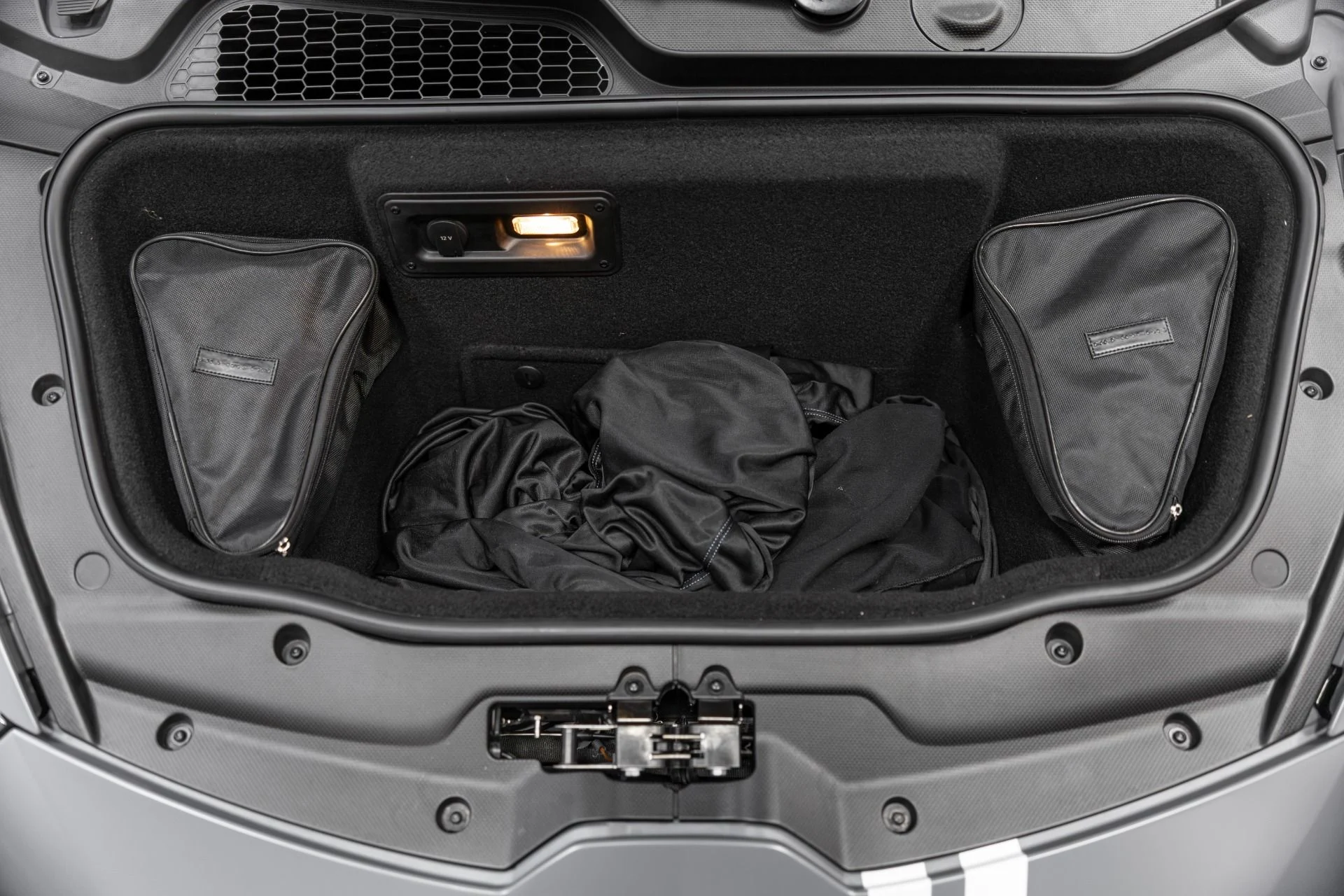 mph040_1244164730_Used_2017_Lamborghini_Huracan_1765410503_9f9203a86e