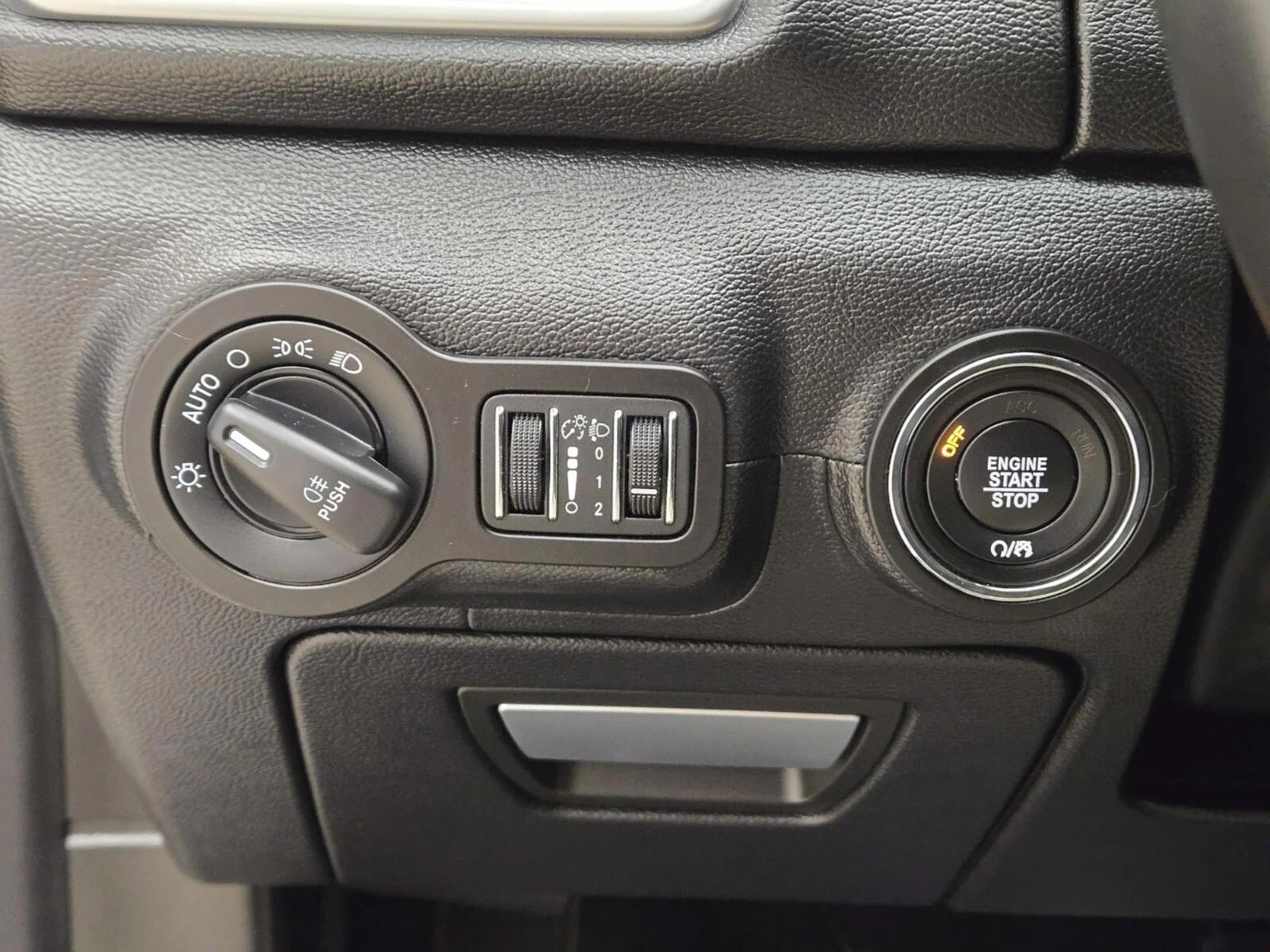 mph040_1252706924_Used_2018_Maserati_Ghibli_1763108868_64991602f7