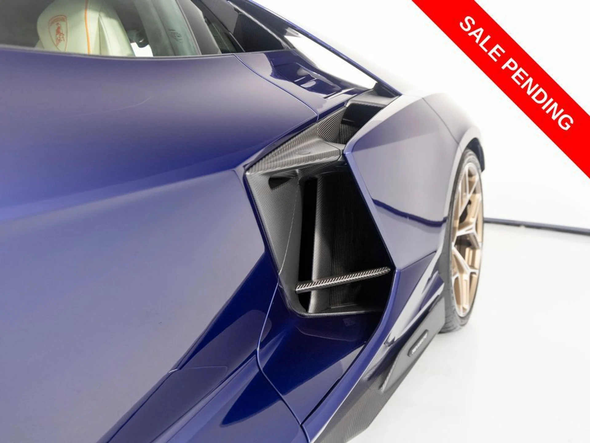 mph040_1254712082_494d9b4ff5ca1941f7a93b4ea6fbf52ex_1ad456e96f