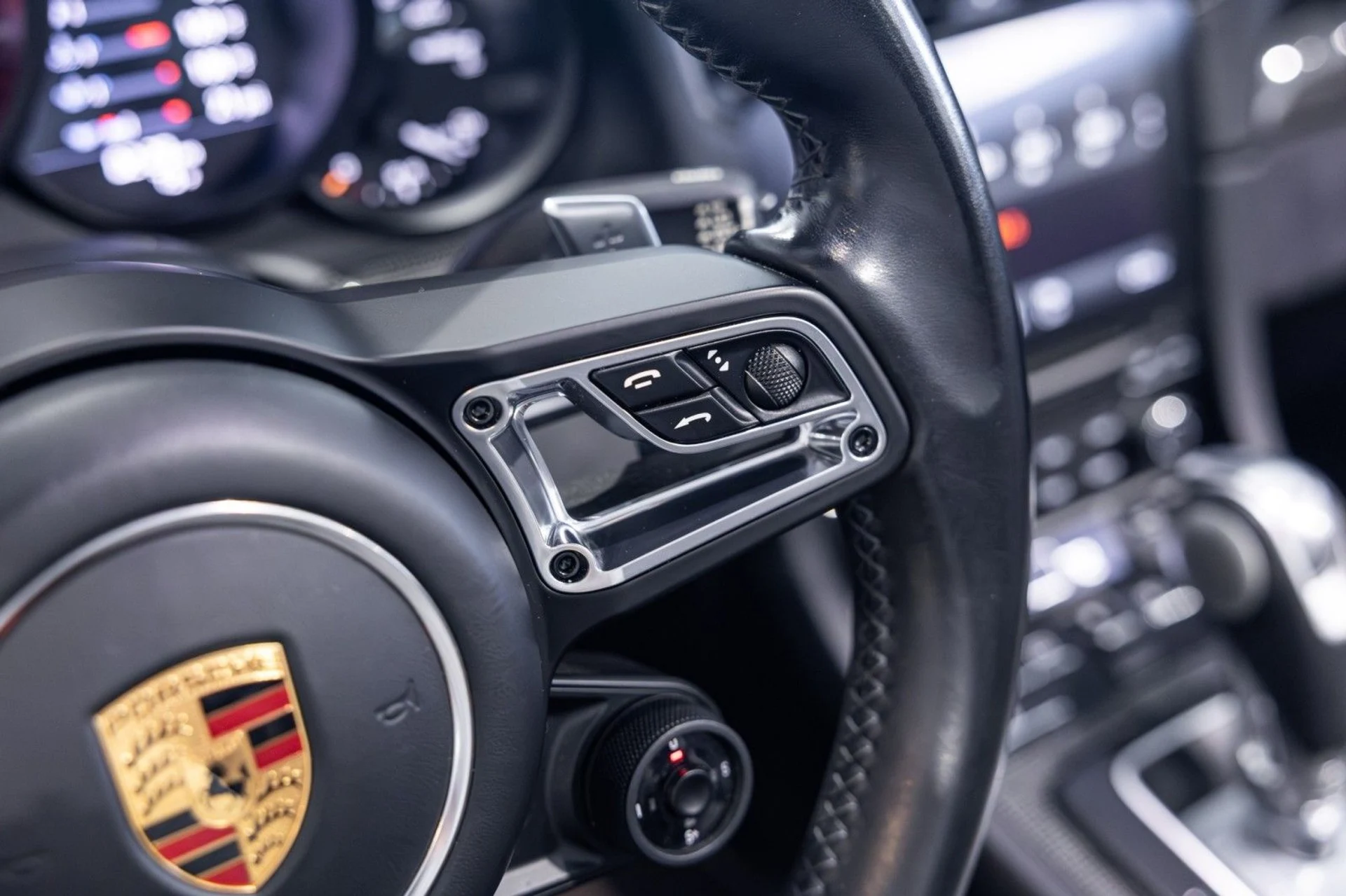 mph040_125636798_vw_1c23020191