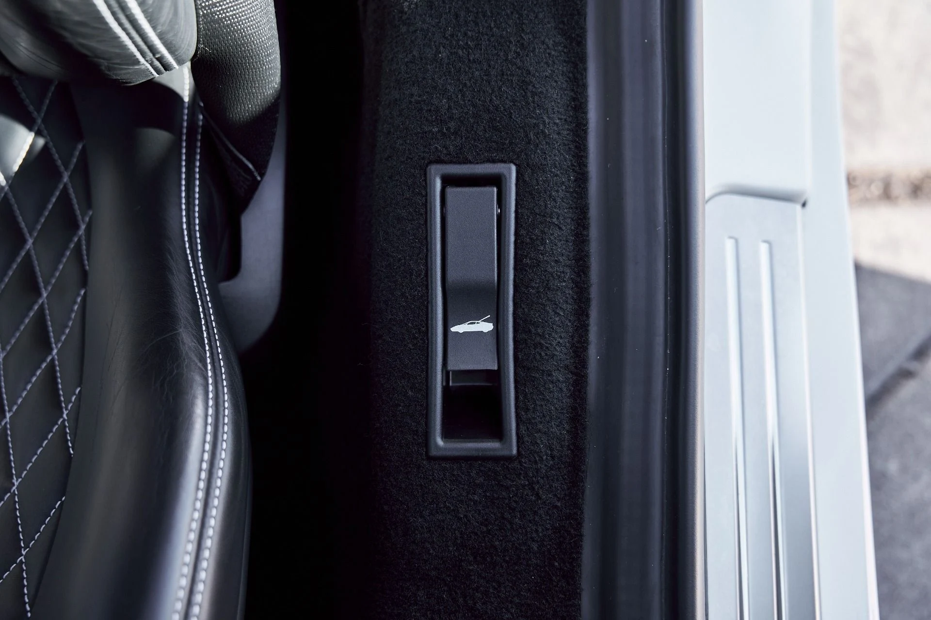 mph040_1260818889_Used_2017_Ferrari_488_GTB_1768271186_0d27012e9c