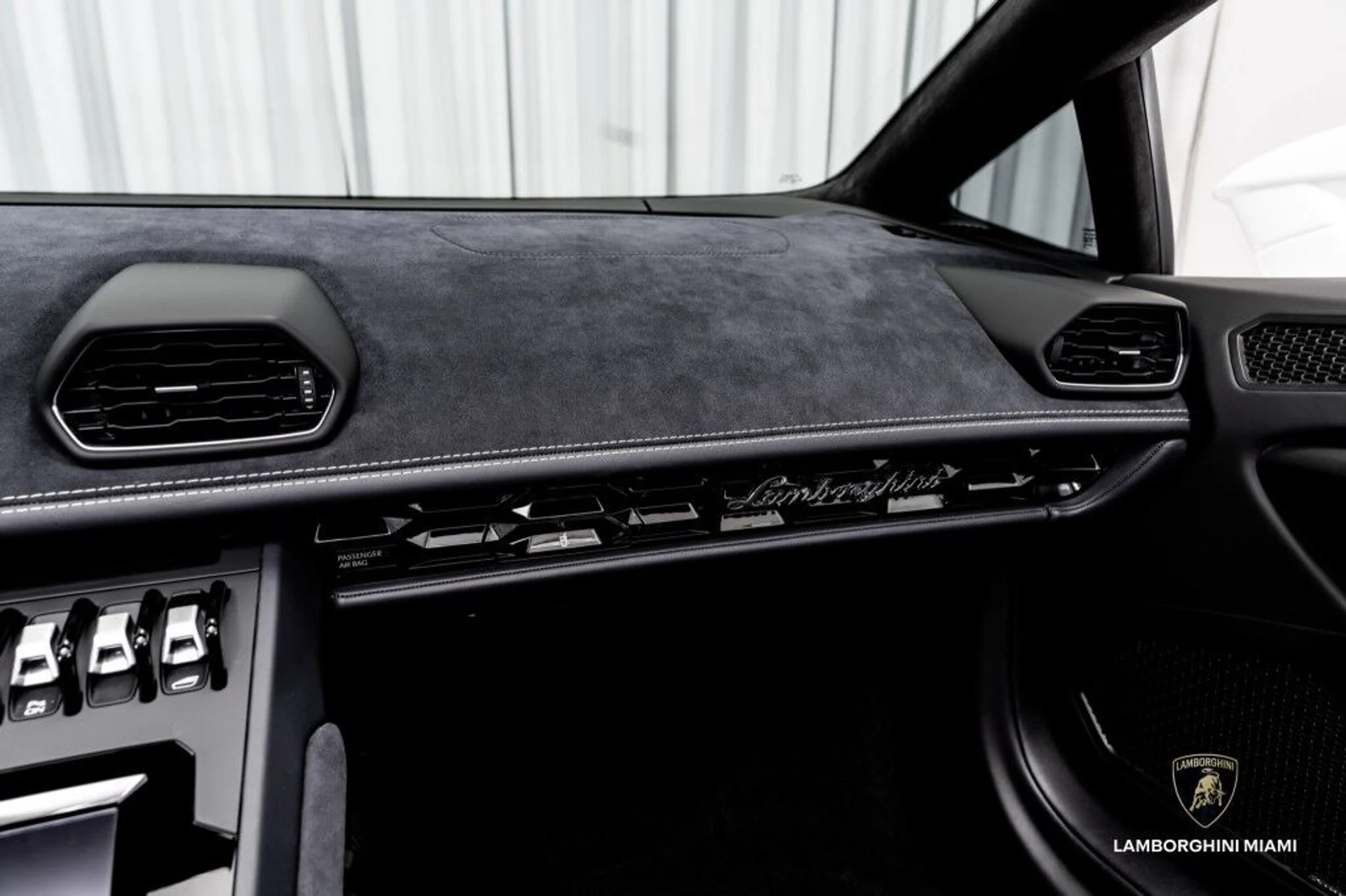 mph040_1263902585_20e04ce869c4ff8b01d090afe567854c_5c4a64079a