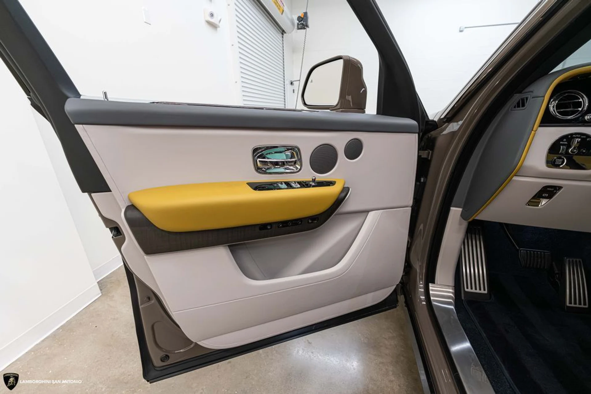 mph040_1274755294_34bac82e52bf3aac45dc3fdadf3bfd06x_3baab945cc