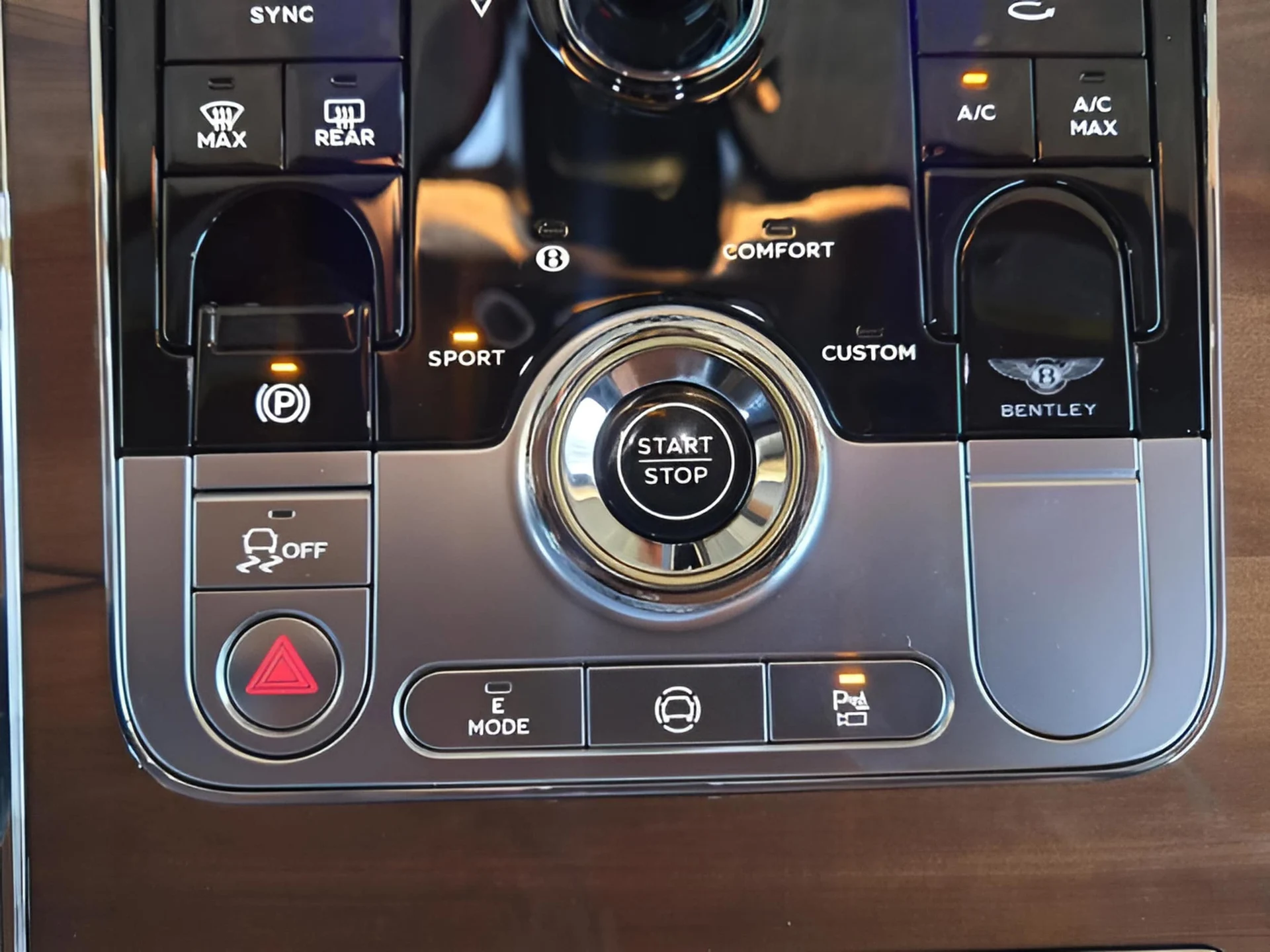 mph040_1282505612_2a7f85a8be8f31cc158e6ea37ffcd232x_db45face4e