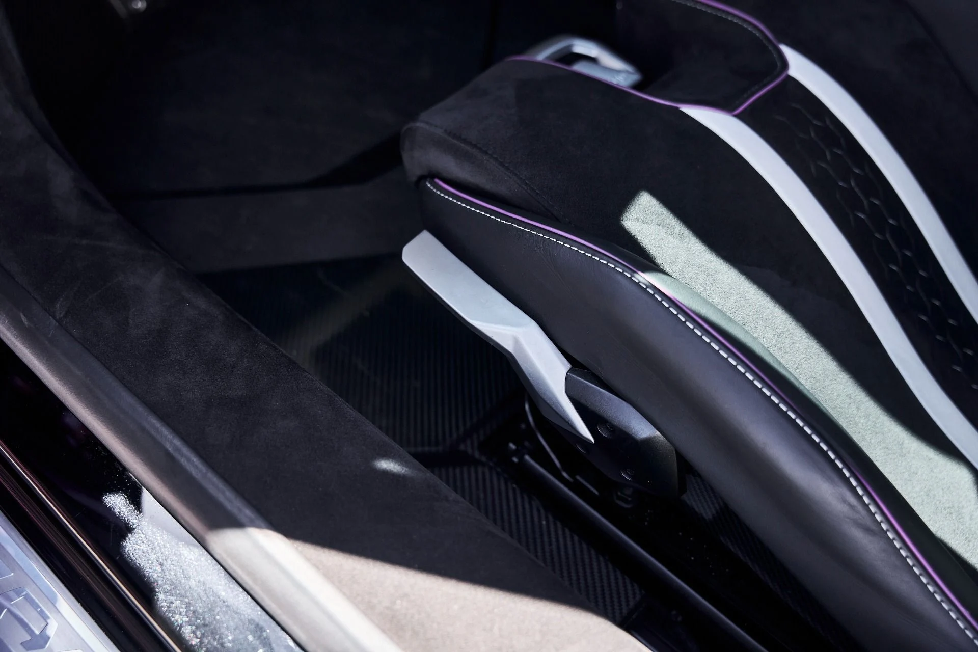 mph040_1289089644_Used_2023_Lamborghini_Huracan_Tecnica_Base_1781137547_4499d41a27