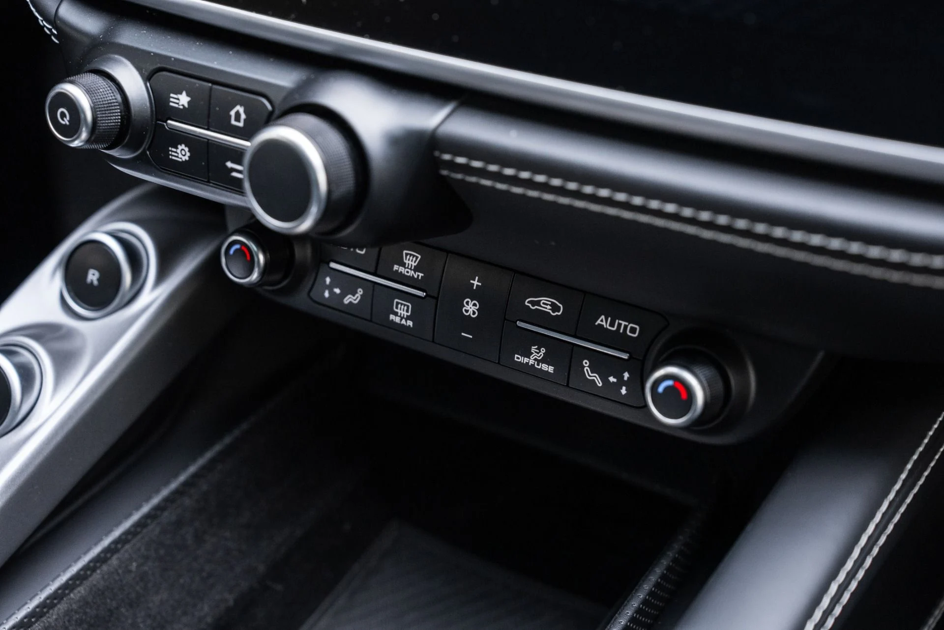 mph040_1292515614_Used_2018_Ferrari_GTC_4_Lusso_1768413903_612d896aae