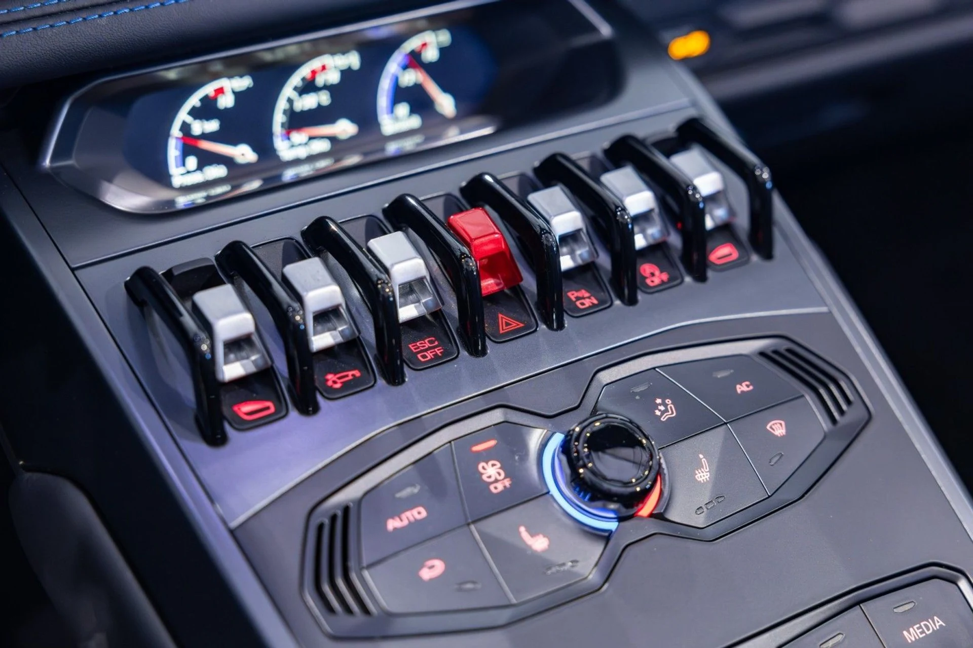 mph040_1319144675_Og_7538efbd16