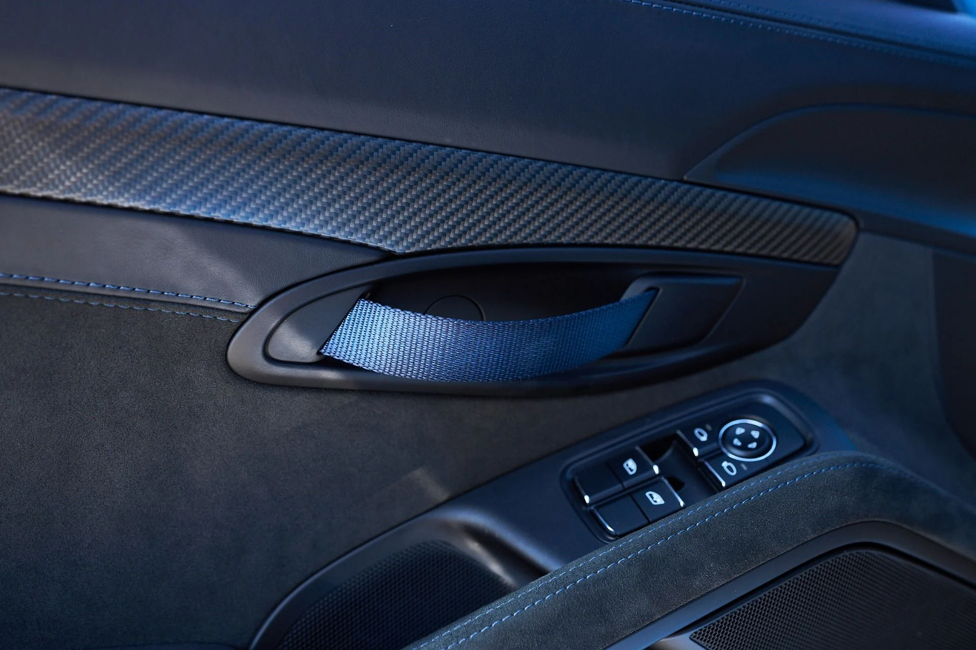 mph040_1326661069_Used_2023_Porsche_718_Cayman_GT_4_RS_1760748913_a0ad55c798