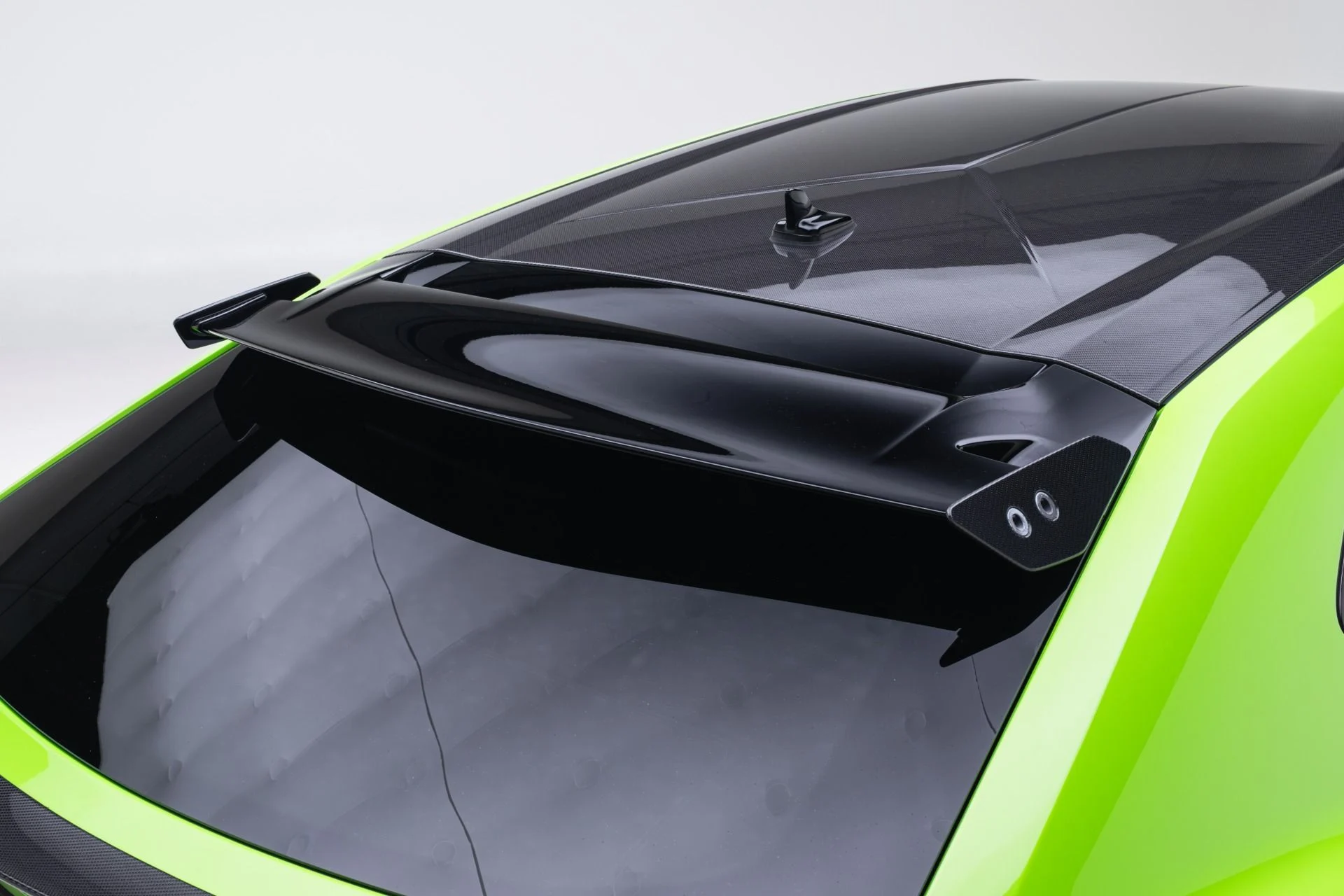mph040_1328871816_Used_2023_Lamborghini_Urus_Performante_1779121057_8b19f2f53b
