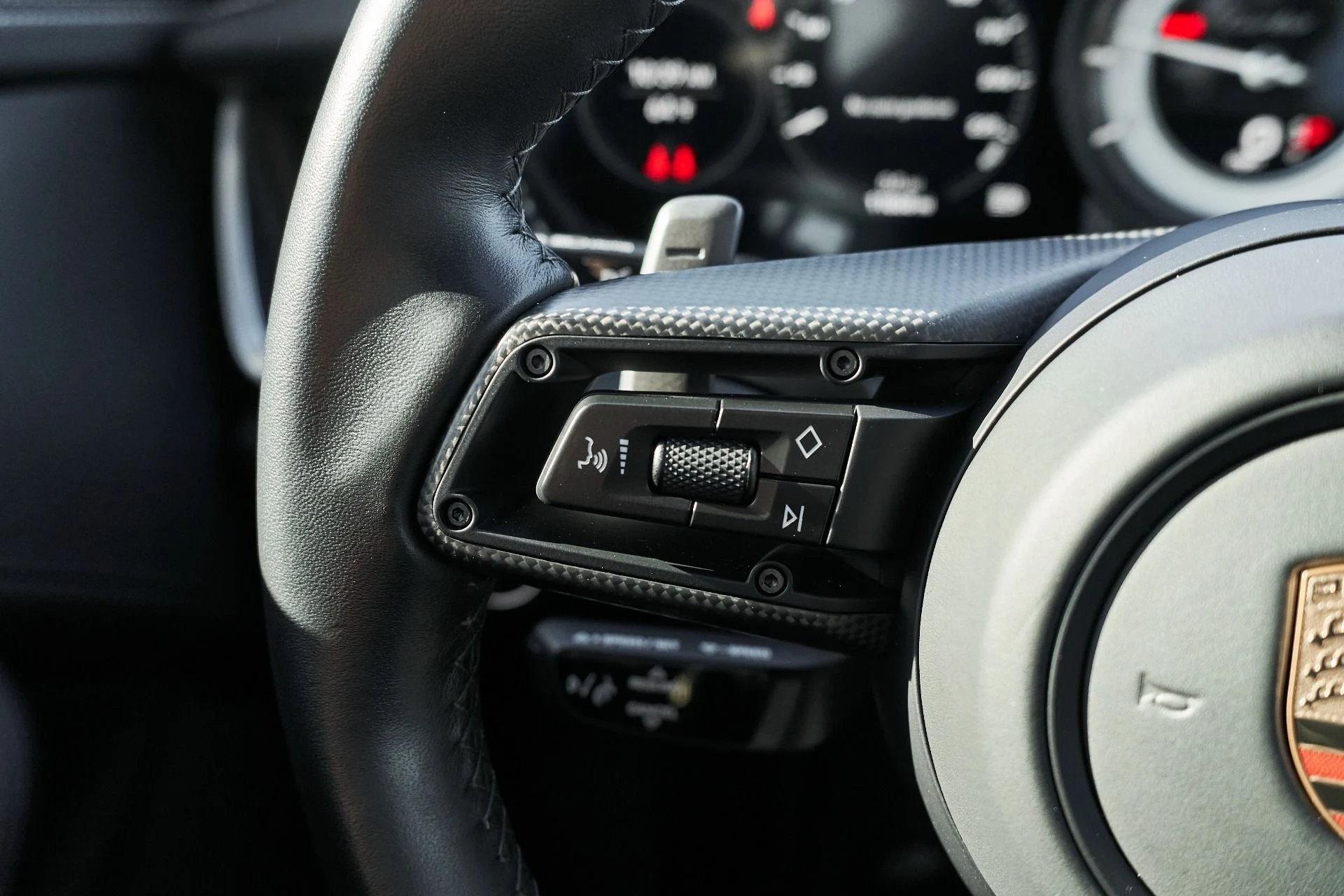 mph040_1345865520_Used_2024_Porsche_911_Turbo_1765937821_d4c7bd7567