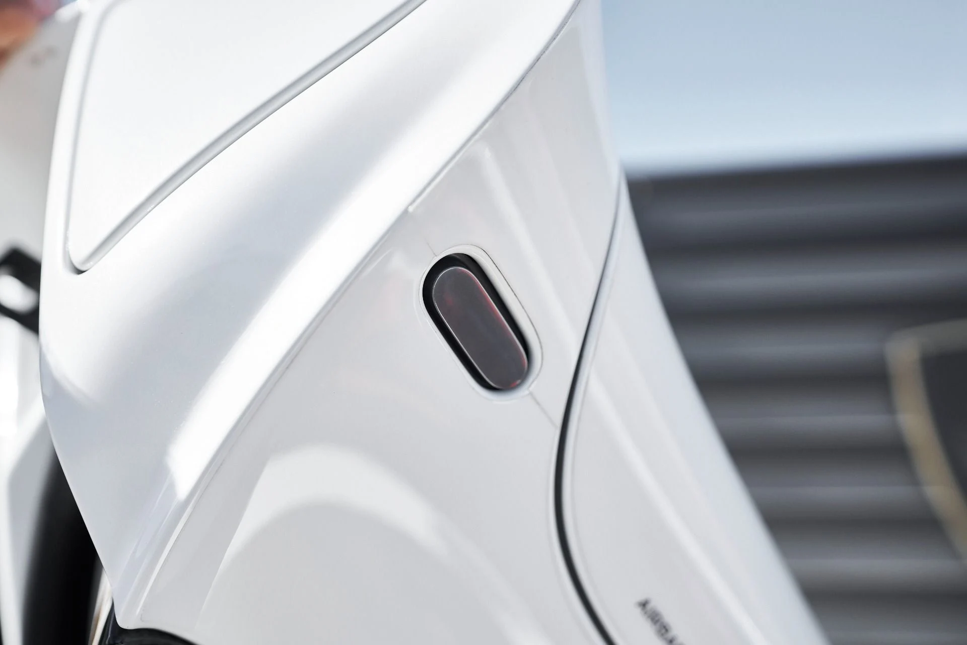 mph040_1346164490_Used_2021_Mc_Laren_Elva_1762815327_c4e53358a4