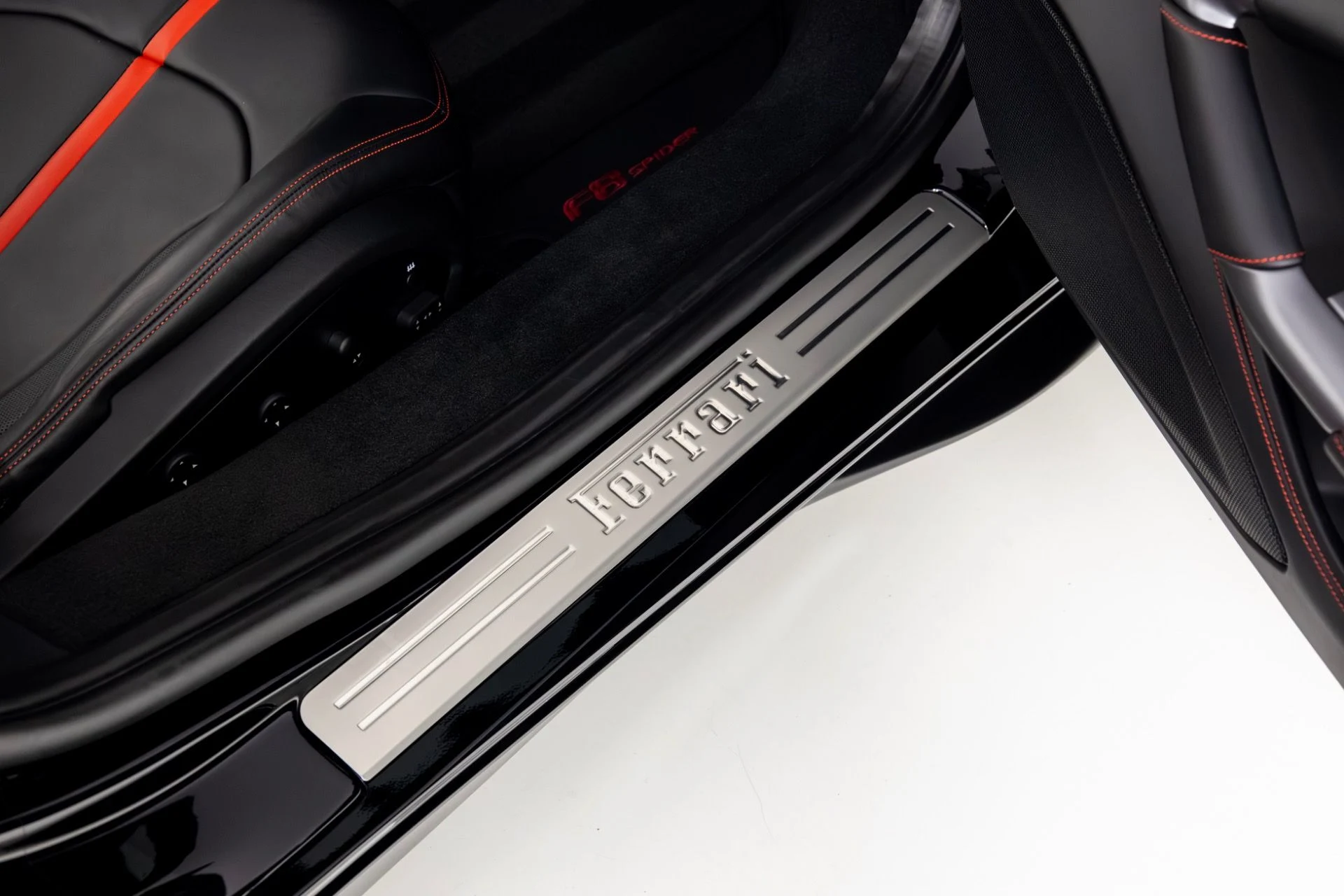 mph040_1354570670_Used_2022_Ferrari_F8_Spider_1769204210_347a266205