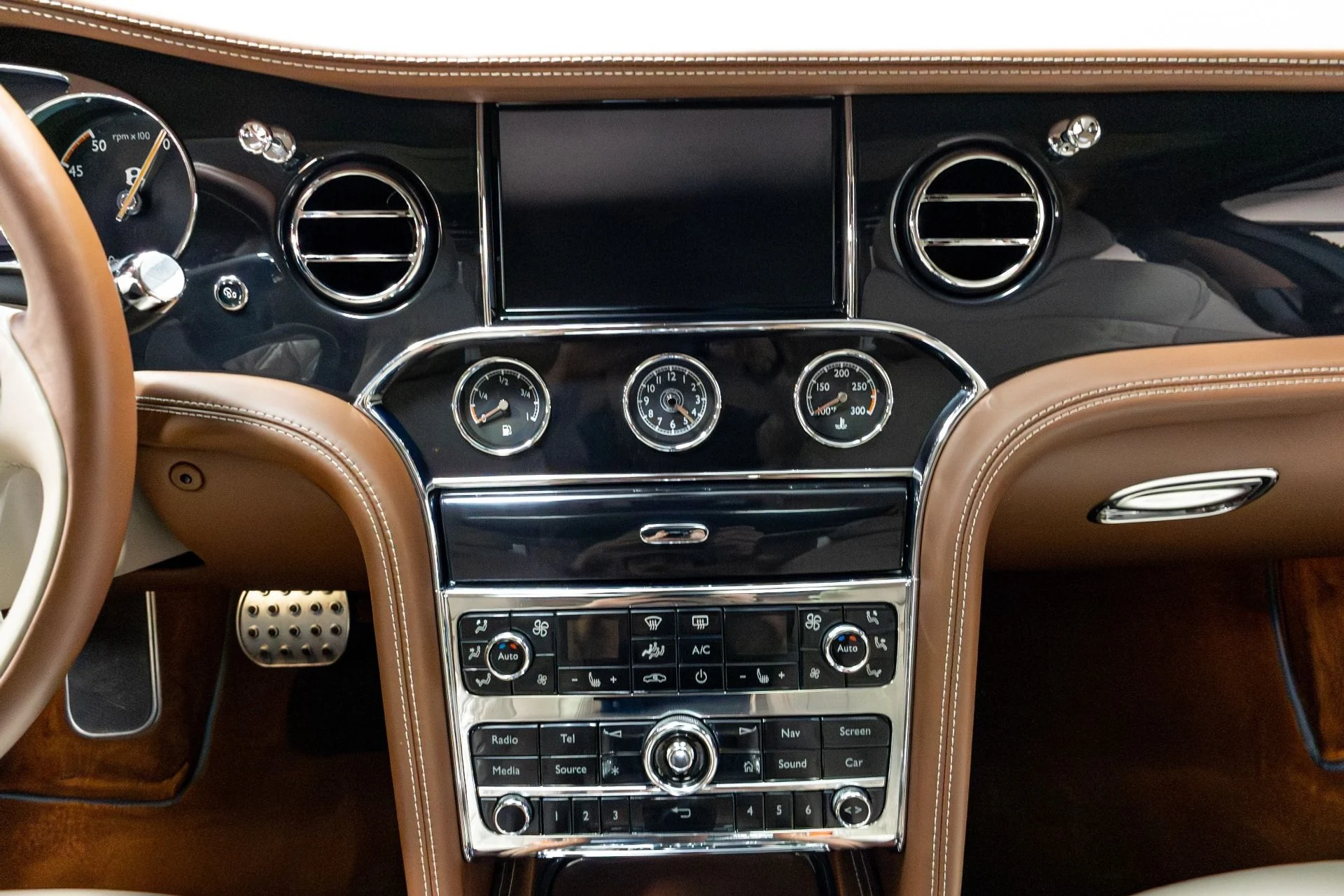mph040_1355357987_Used_2017_Bentley_Mulsanne_Speed_1775685979_8d2d36b84e