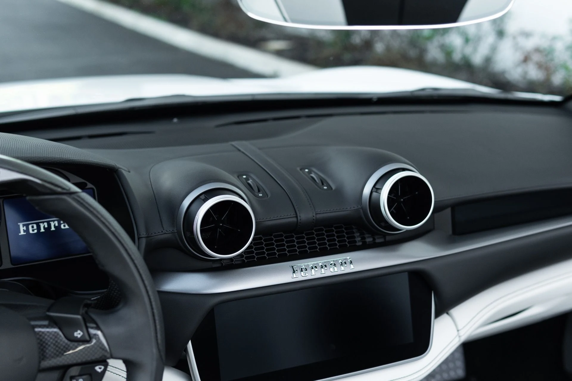 mph040_1363637509_Used_2023_Ferrari_Portofino_M_1766185478_779197c758