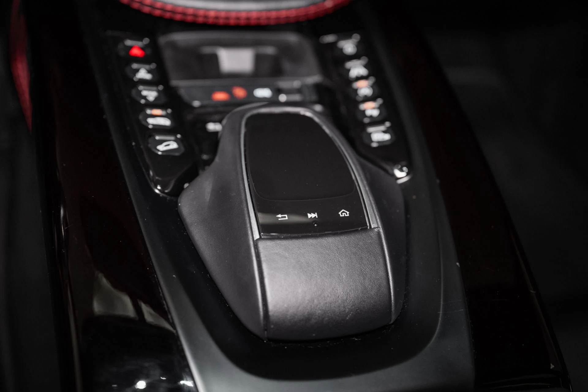 mph040_1372643708_Used_2023_Aston_Martin_DBX_1759420247_ae68dac7b8