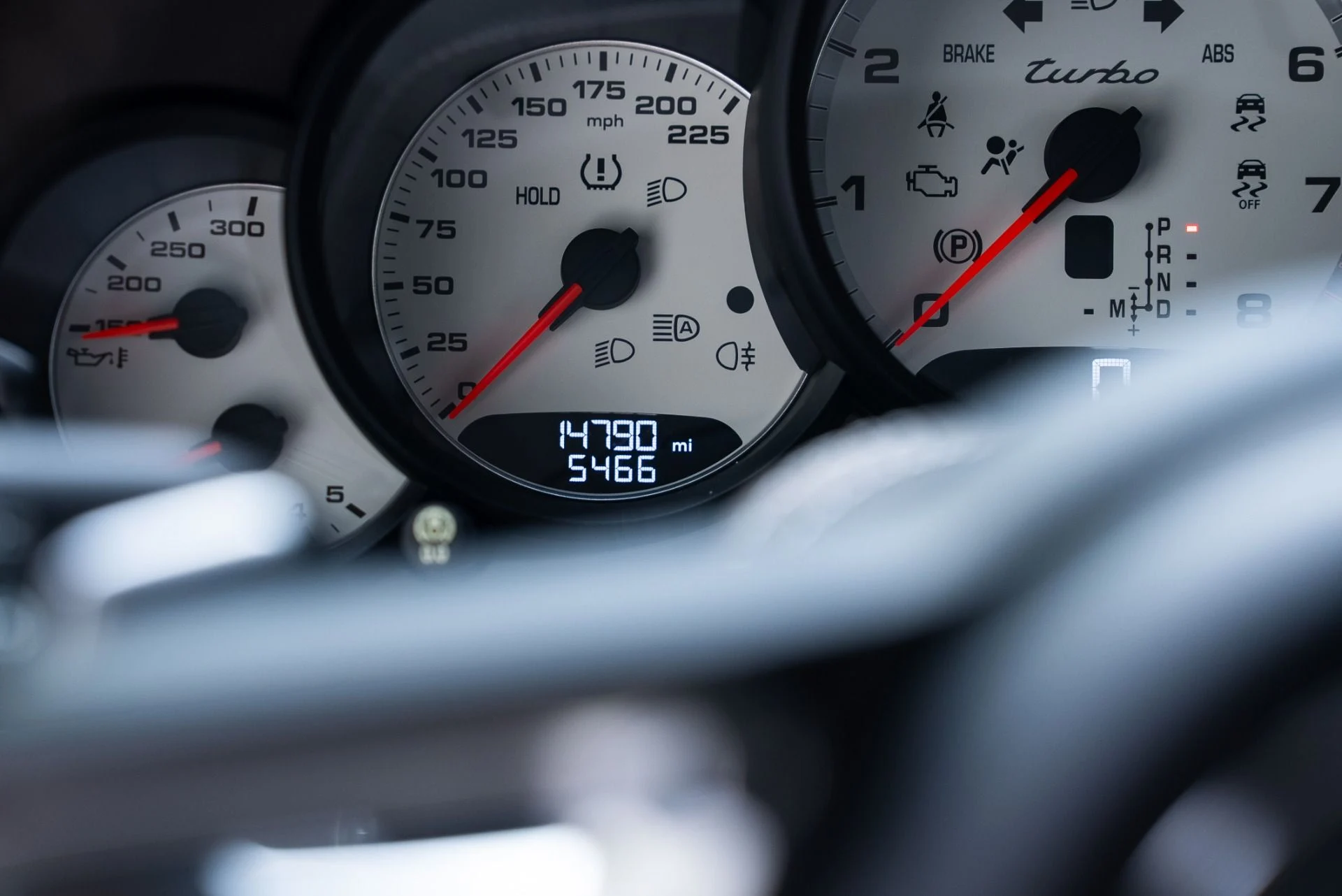 mph040_1378528025_Used_2018_Porsche_911_Turbo_1765307345_d5d28a597e