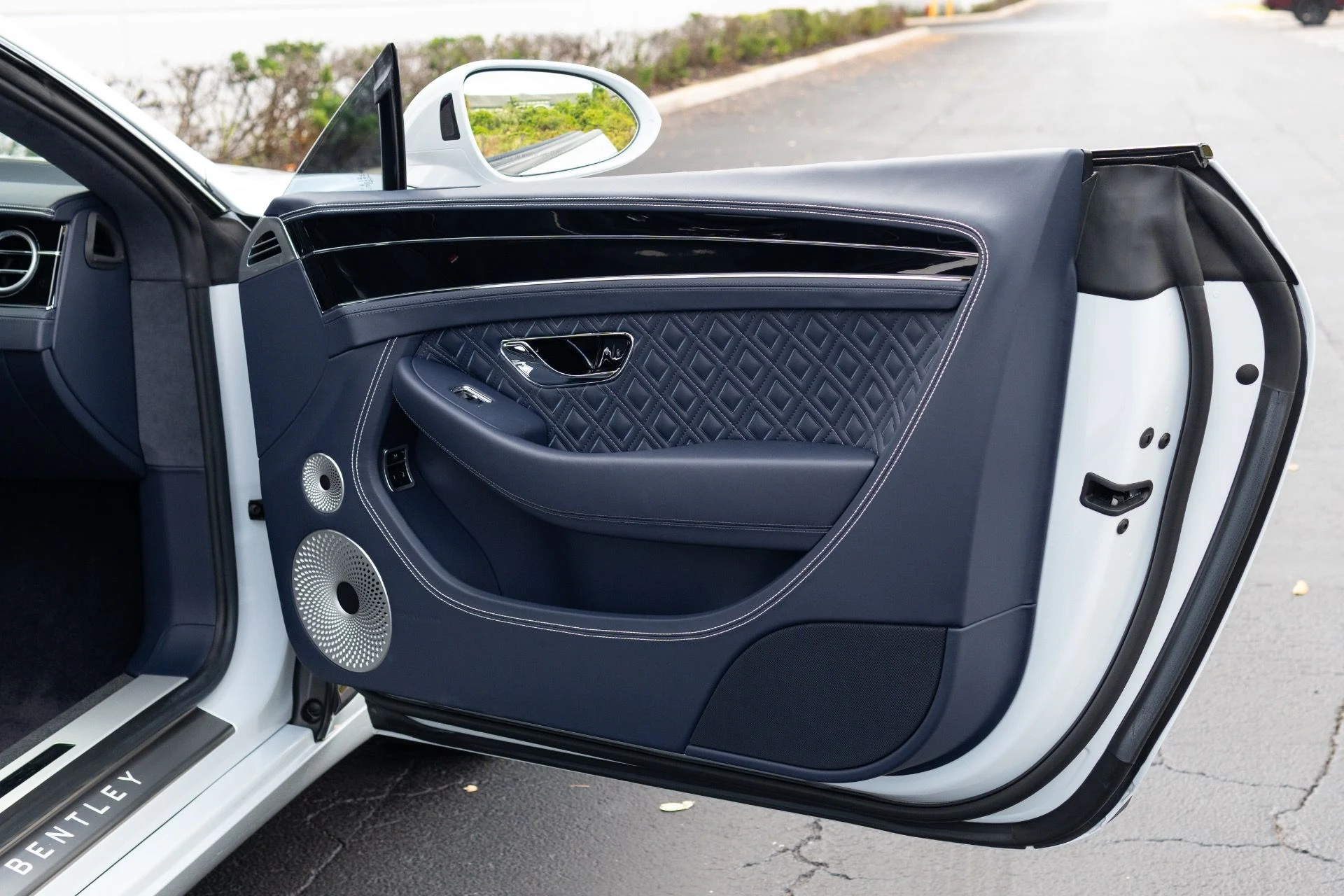mph040_1381377991_Used_2021_Bentley_Continental_GT_V8_1772816156_31a1dfbd51