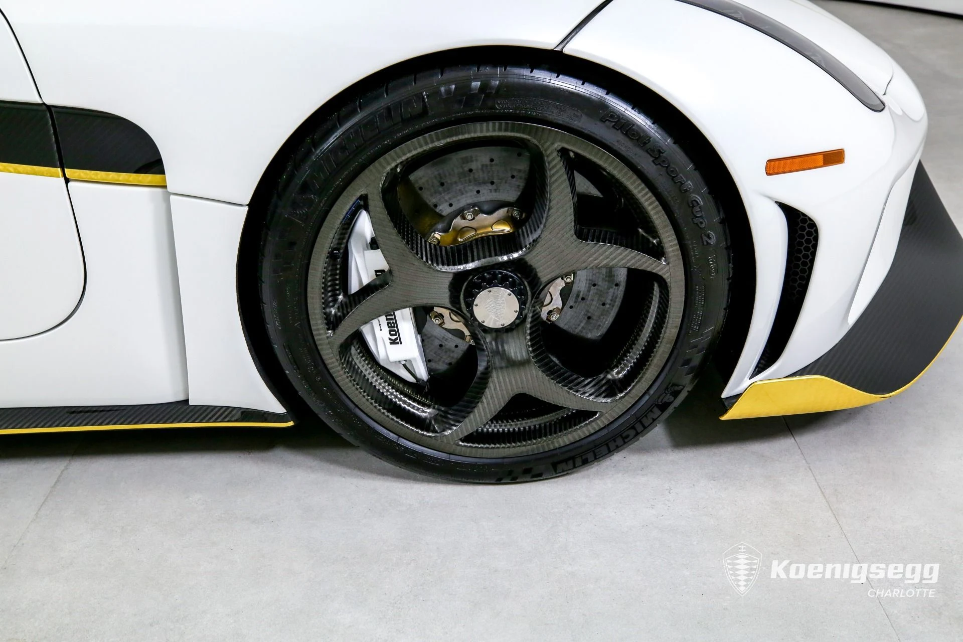 mph040_1381779030_Used_2019_KOENIGSEGG_REGERA_RWD_1703801720_1dd019e897
